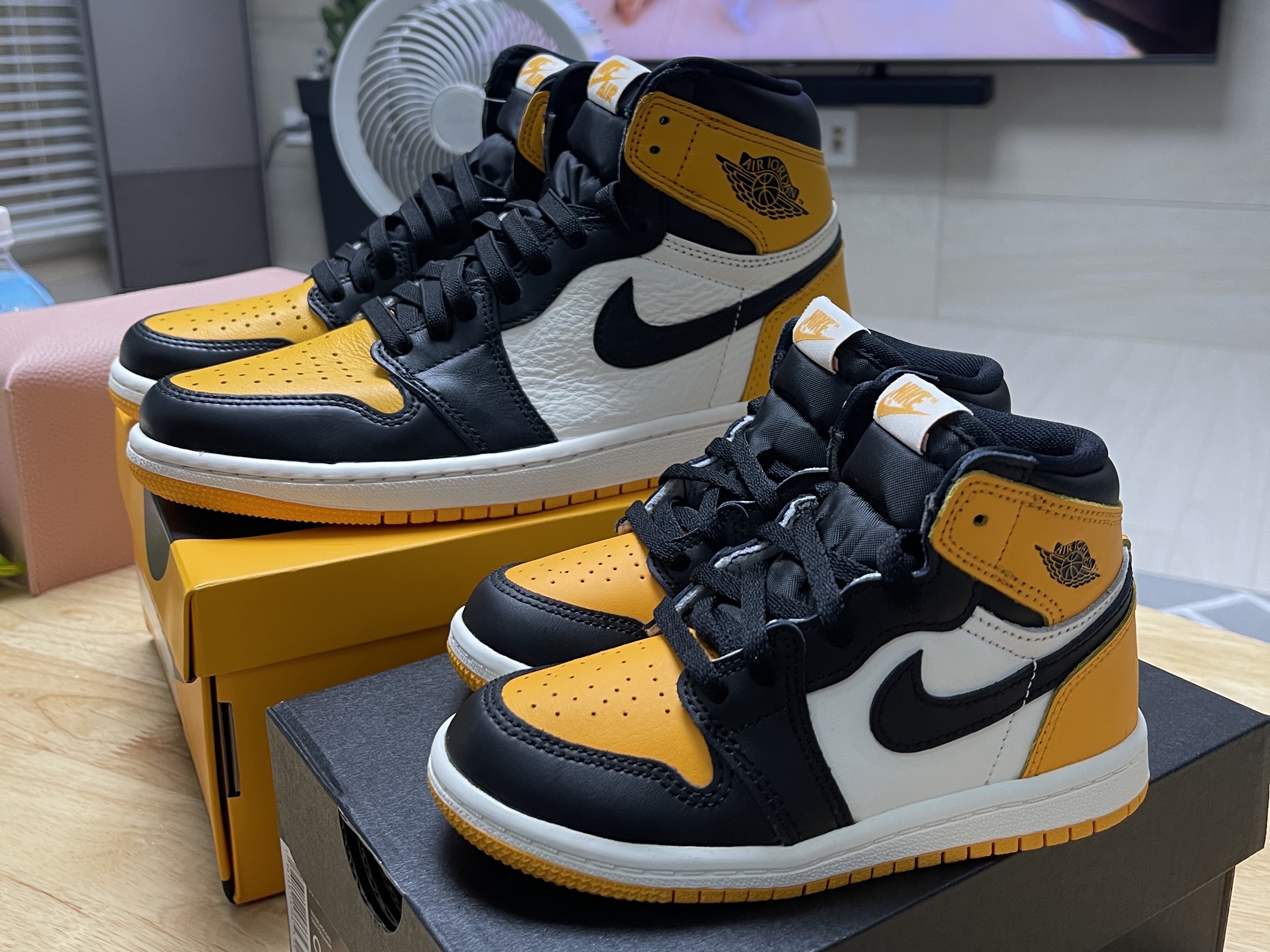 Jordan 1 Retro High OG Taxi, (TD) Jordan 1 Retro High OG Taxi 착용 스타일 - 2