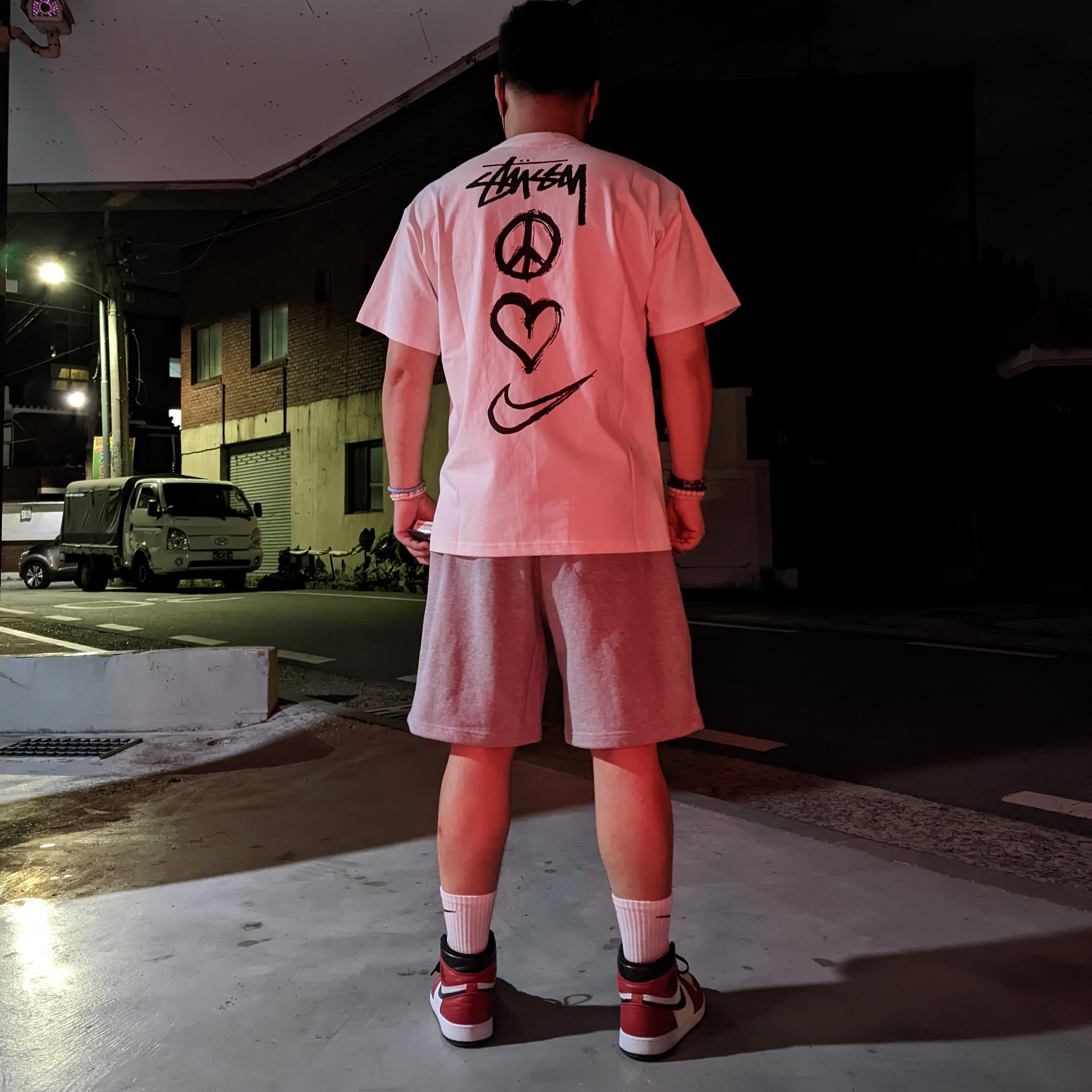 Nike x Stussy NRG RA T-Shirt Summit White (DM4942-121) 착용 스타일