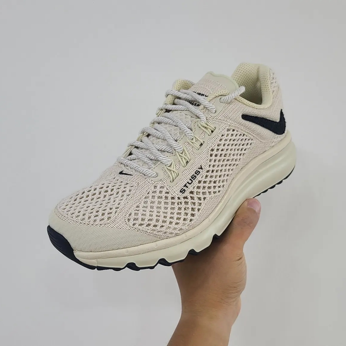Nike x Stussy Air Max 2013 Fossil 착용 스타일 - 1