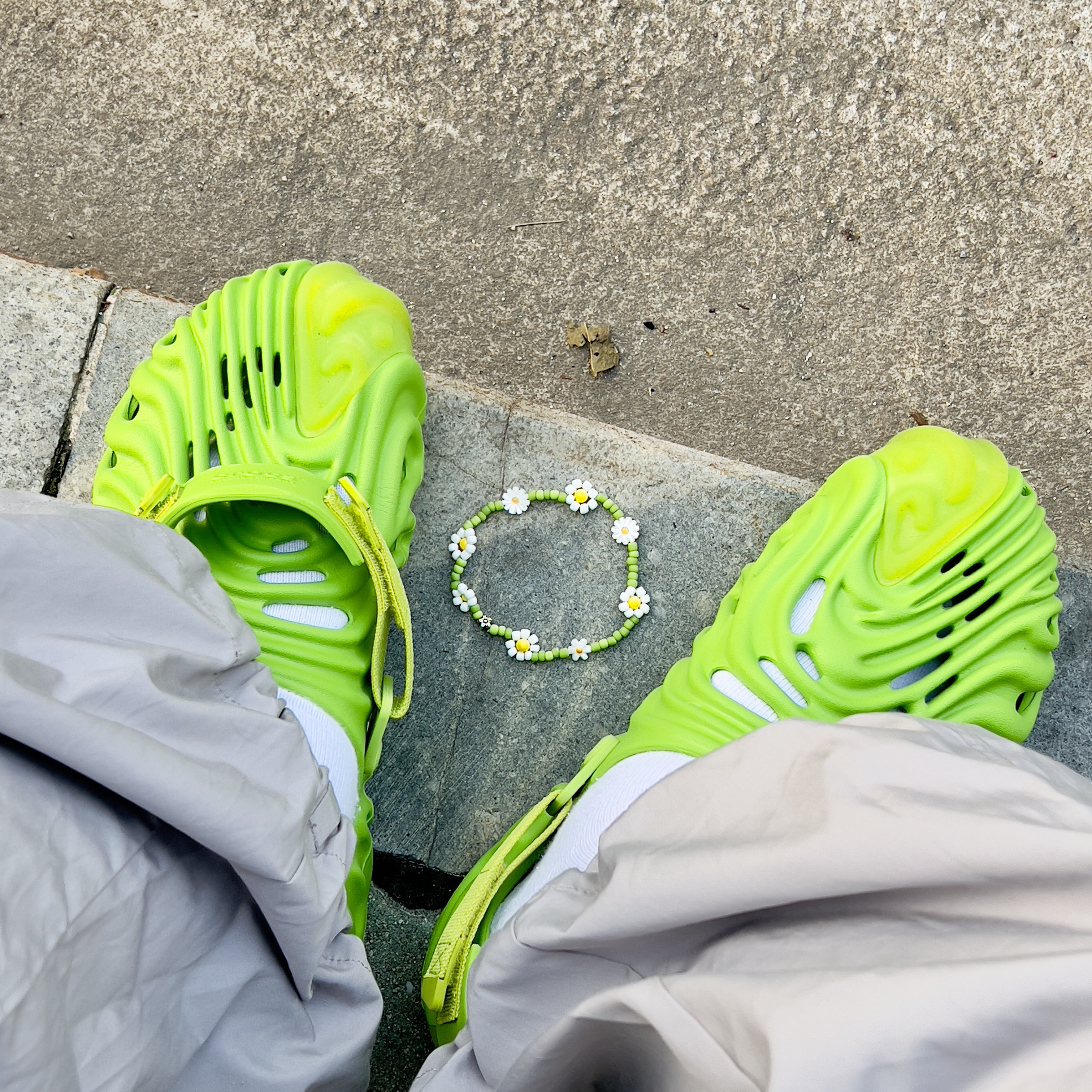 Crocs x Salehe Bembury Pollex Clog Crocodile 착용 스타일