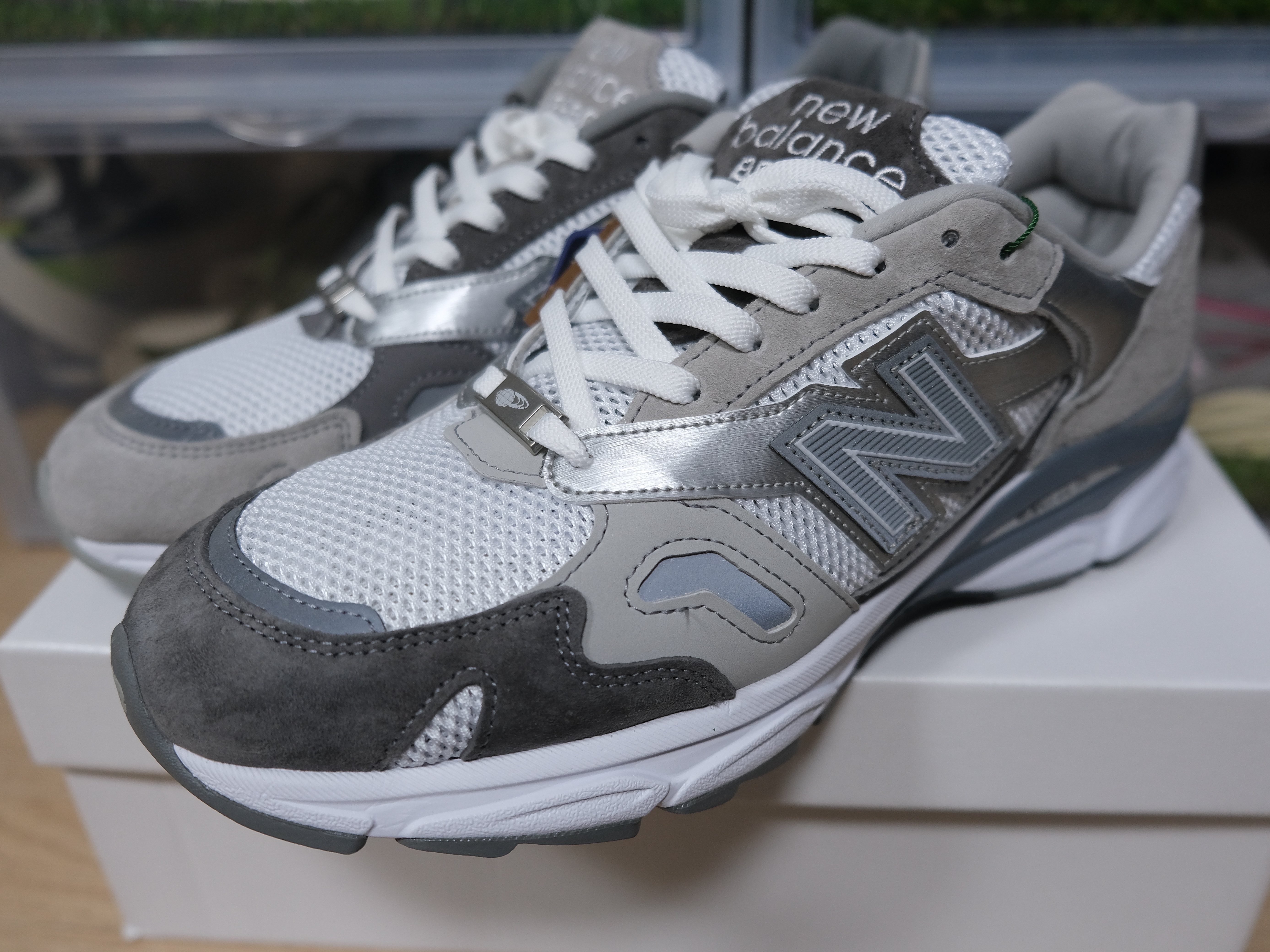 New Balance x Paperboy Paris x Beams 920 Made in UK Ice Boy 착용 스타일 - 2