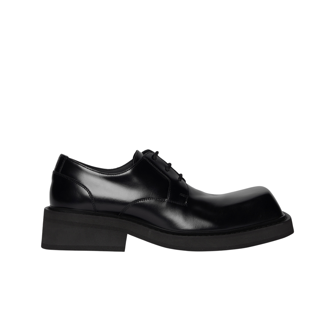 balenciaga-inspector-style-kream