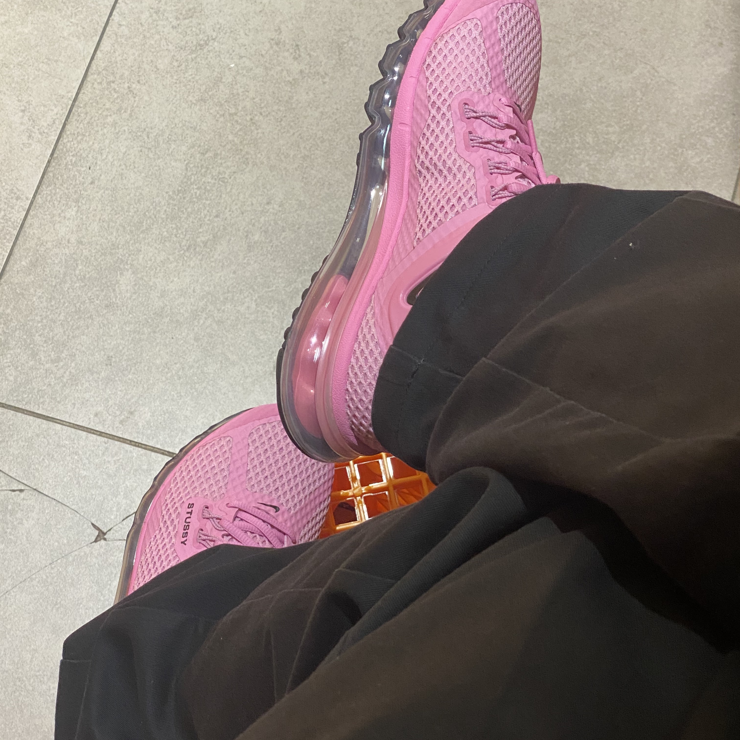 Nike x Stussy Air Max 2013 Psychic Pink 착용 스타일