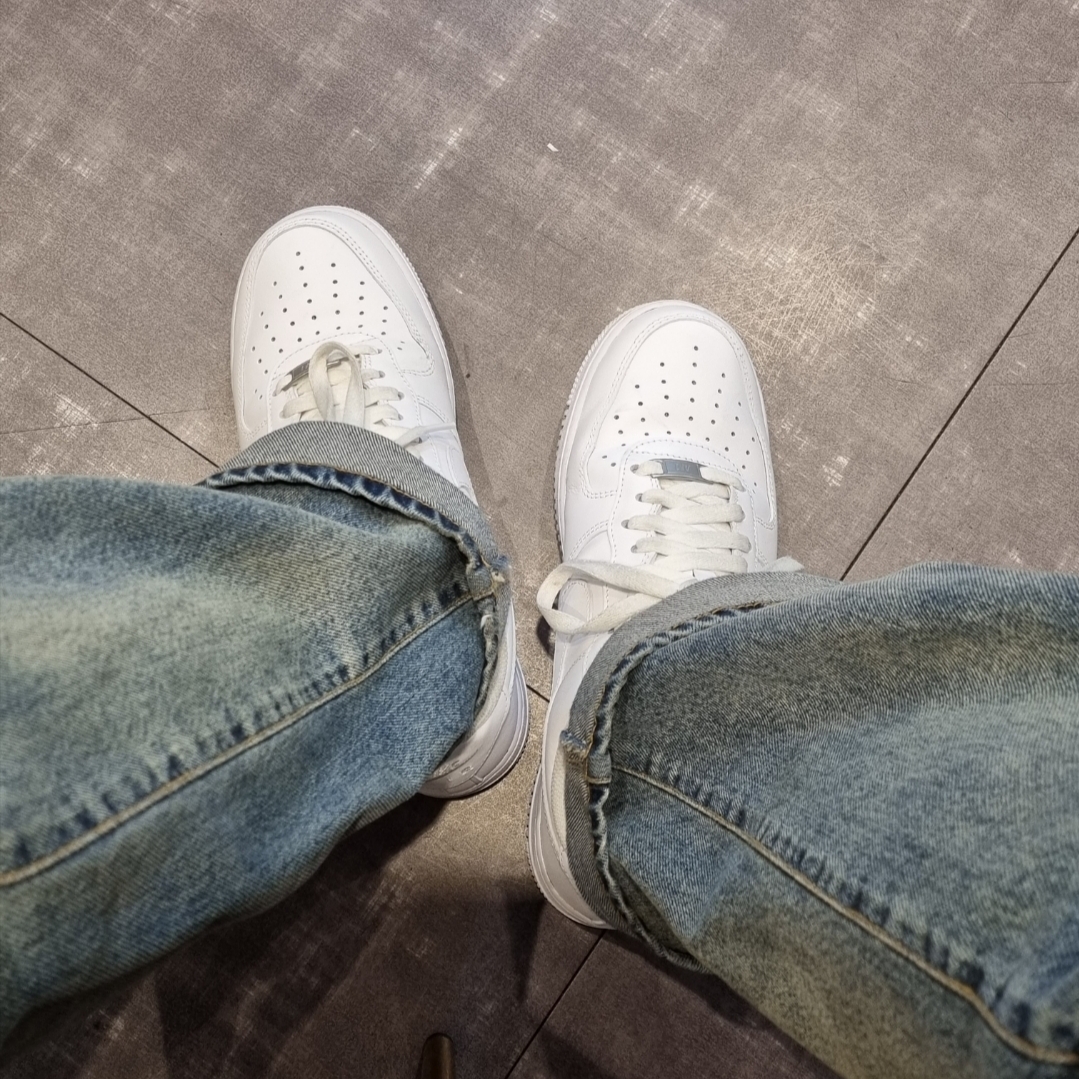 Nike Air Force 1 '07 Low White 착용 스타일