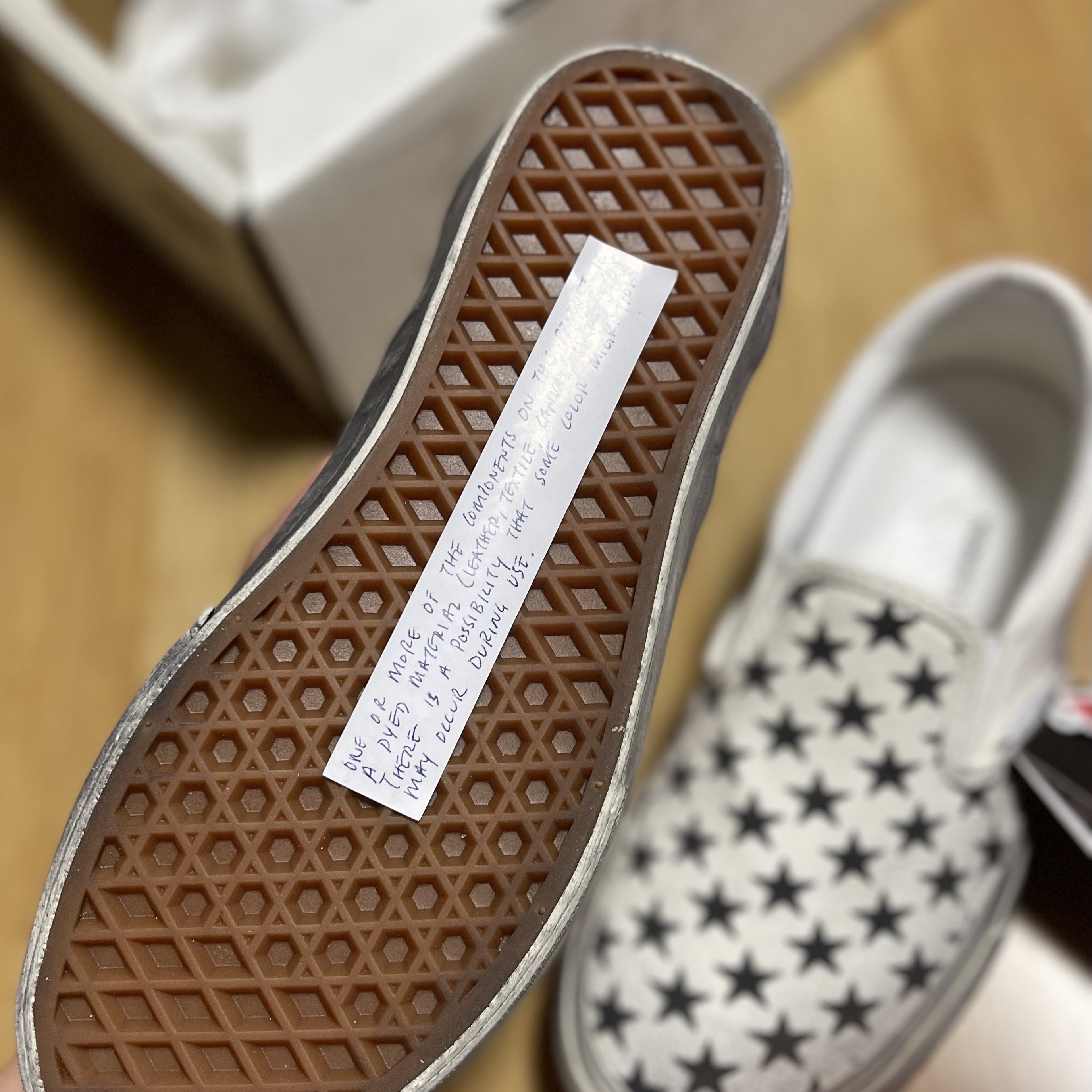Vans Vault x Bianca Chandon Classic Slip-On LX Stressed Black White 착용 스타일 - 4