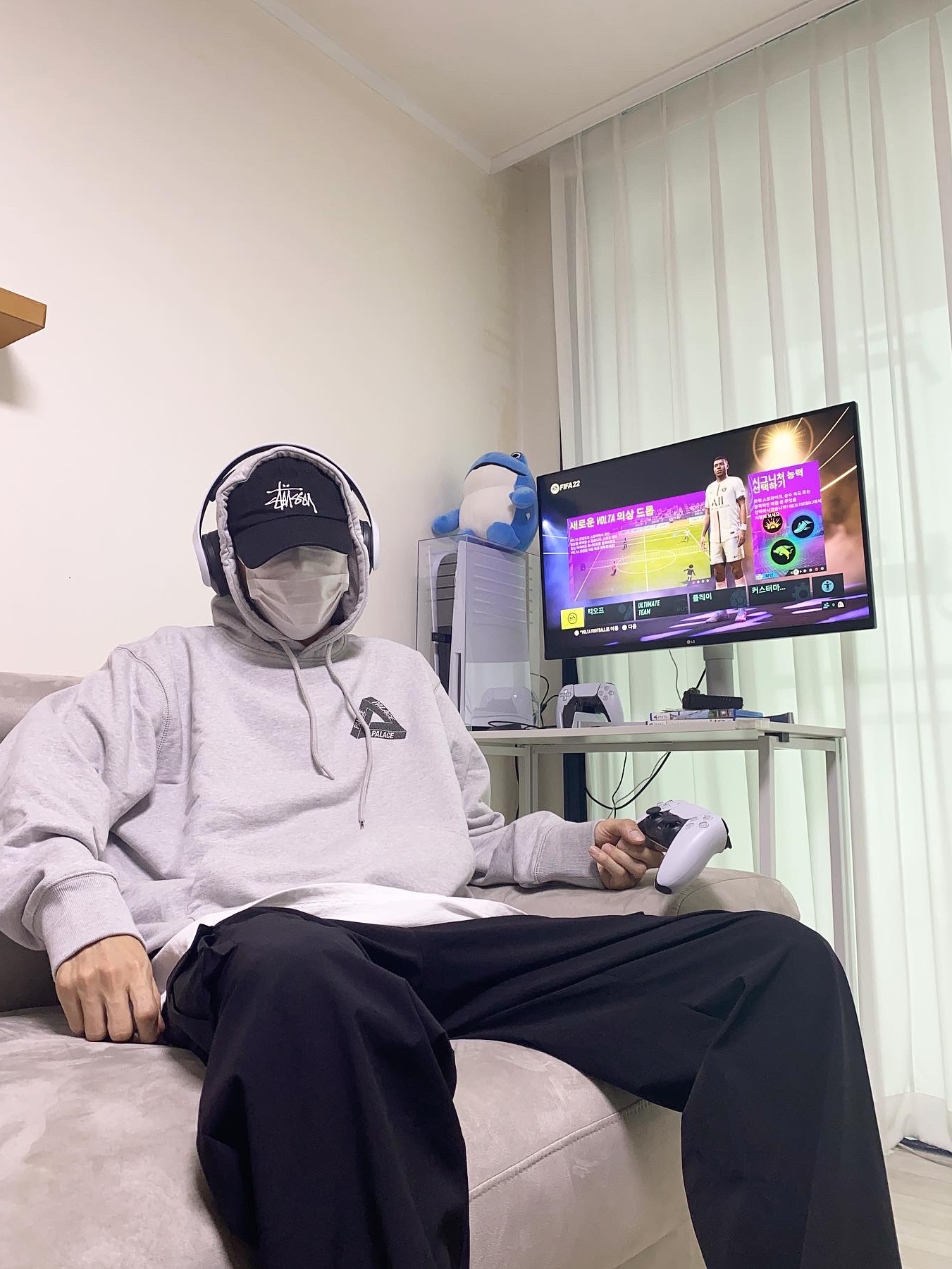 Palace Tri-Mesh Hood Grey Marl - 22SS, Playstation 5 Blu-ray Edition (SIEK 220V) 착용 스타일 - 4