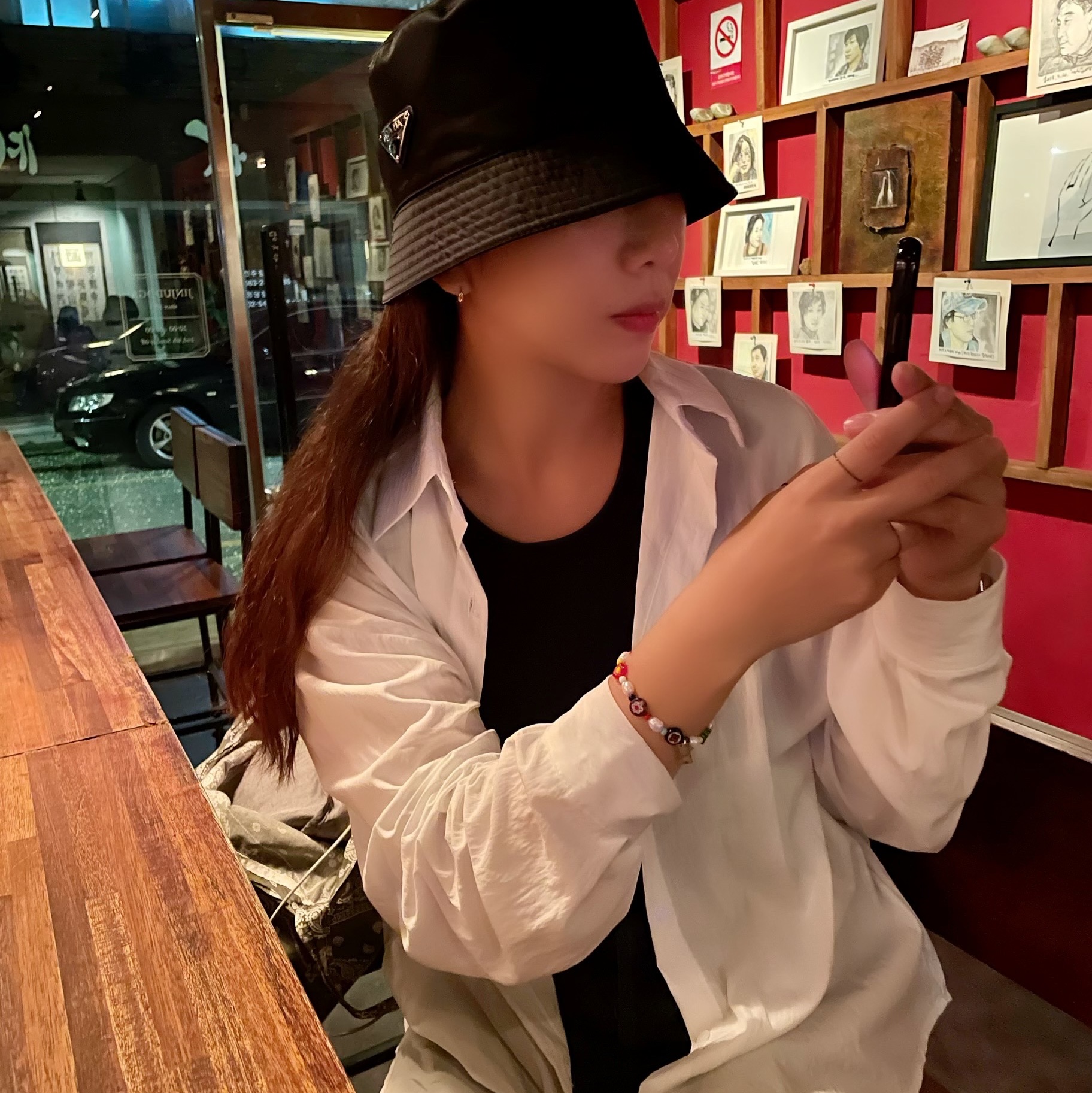 Prada Re-Nylon Bucket Hat Black 착용 스타일