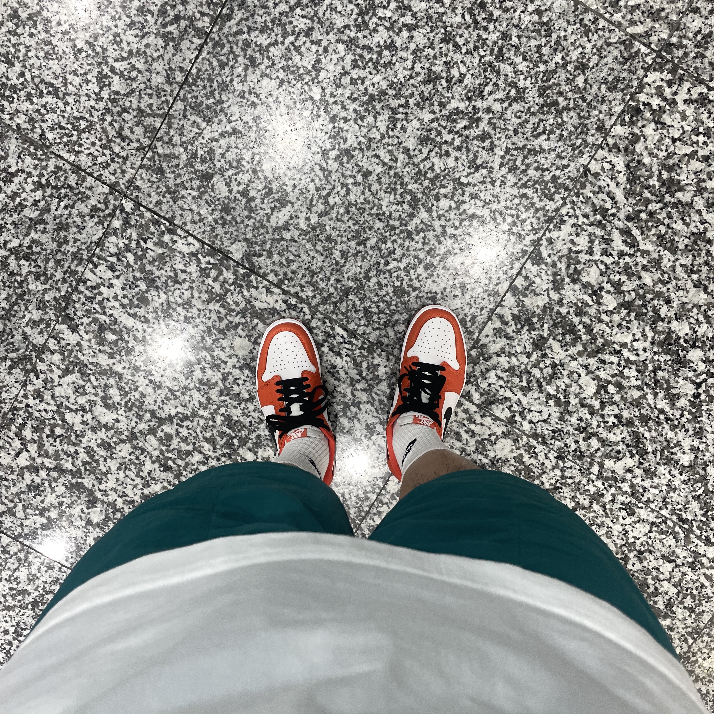 Jordan 1 Low OG Starfish 착용 스타일