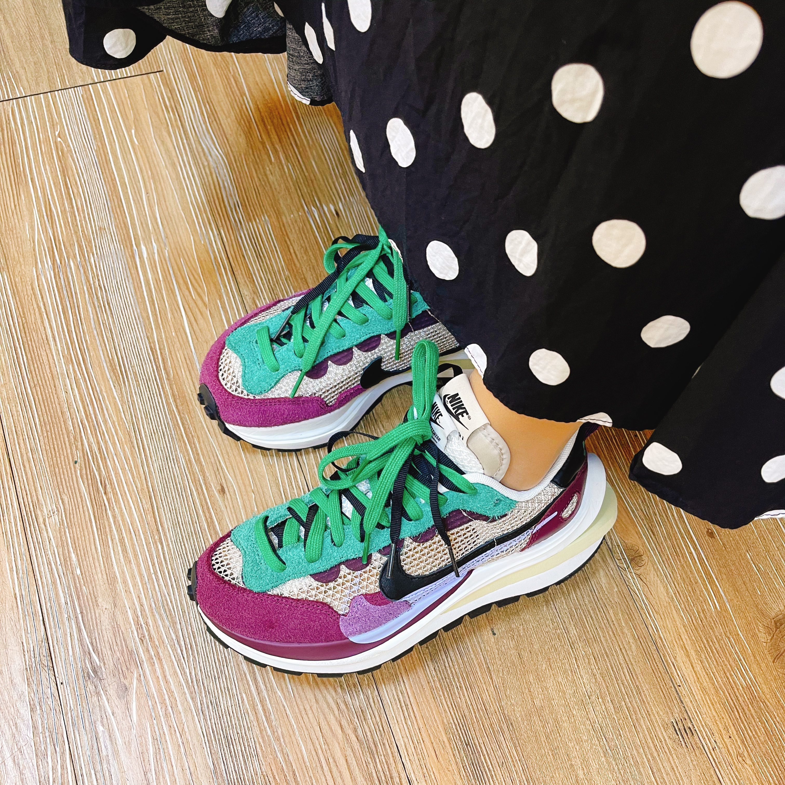 Nike x Sacai VaporWaffle String & Black Villain Red 착용 스타일