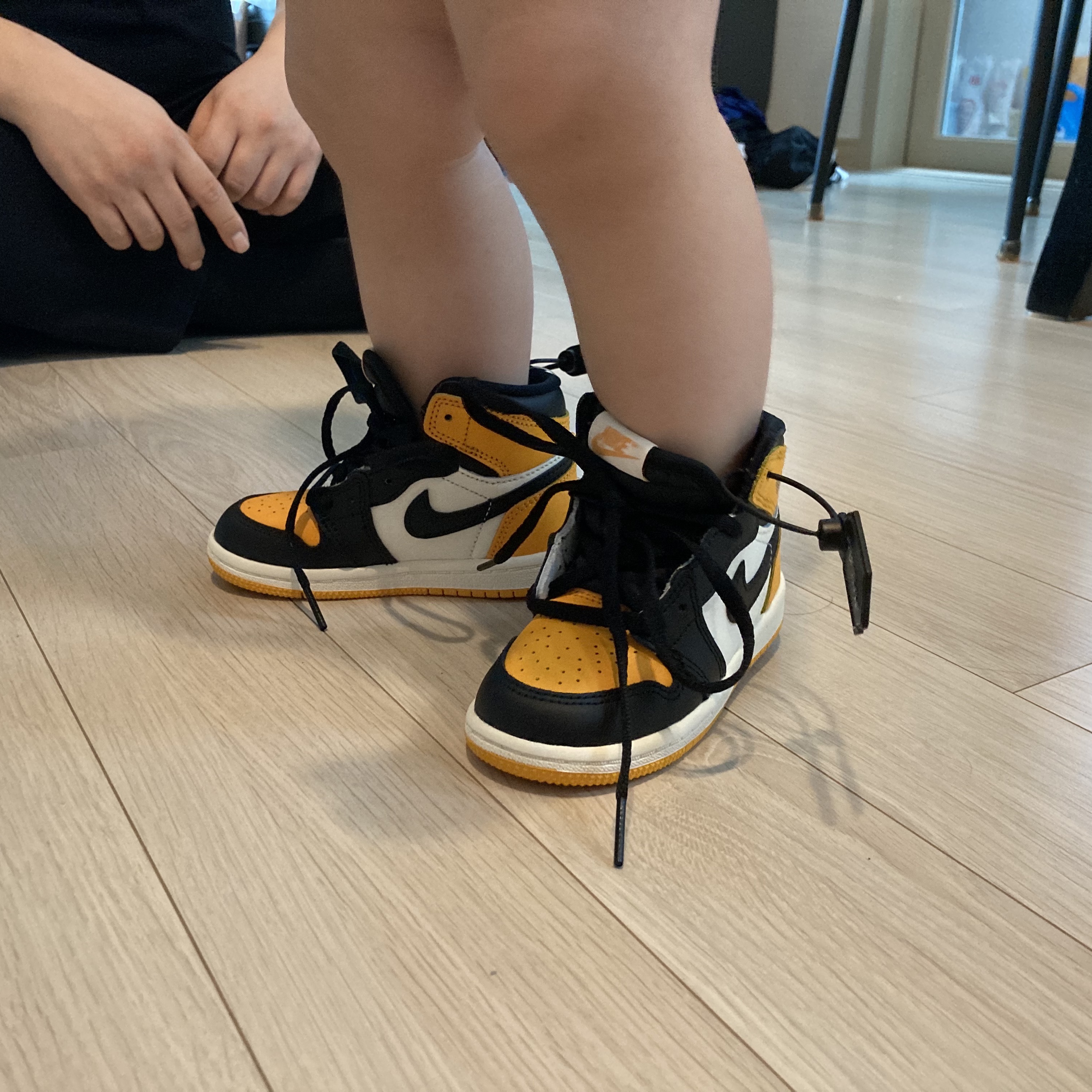 (TD) Jordan 1 Retro High OG Taxi 착용 스타일 - 4