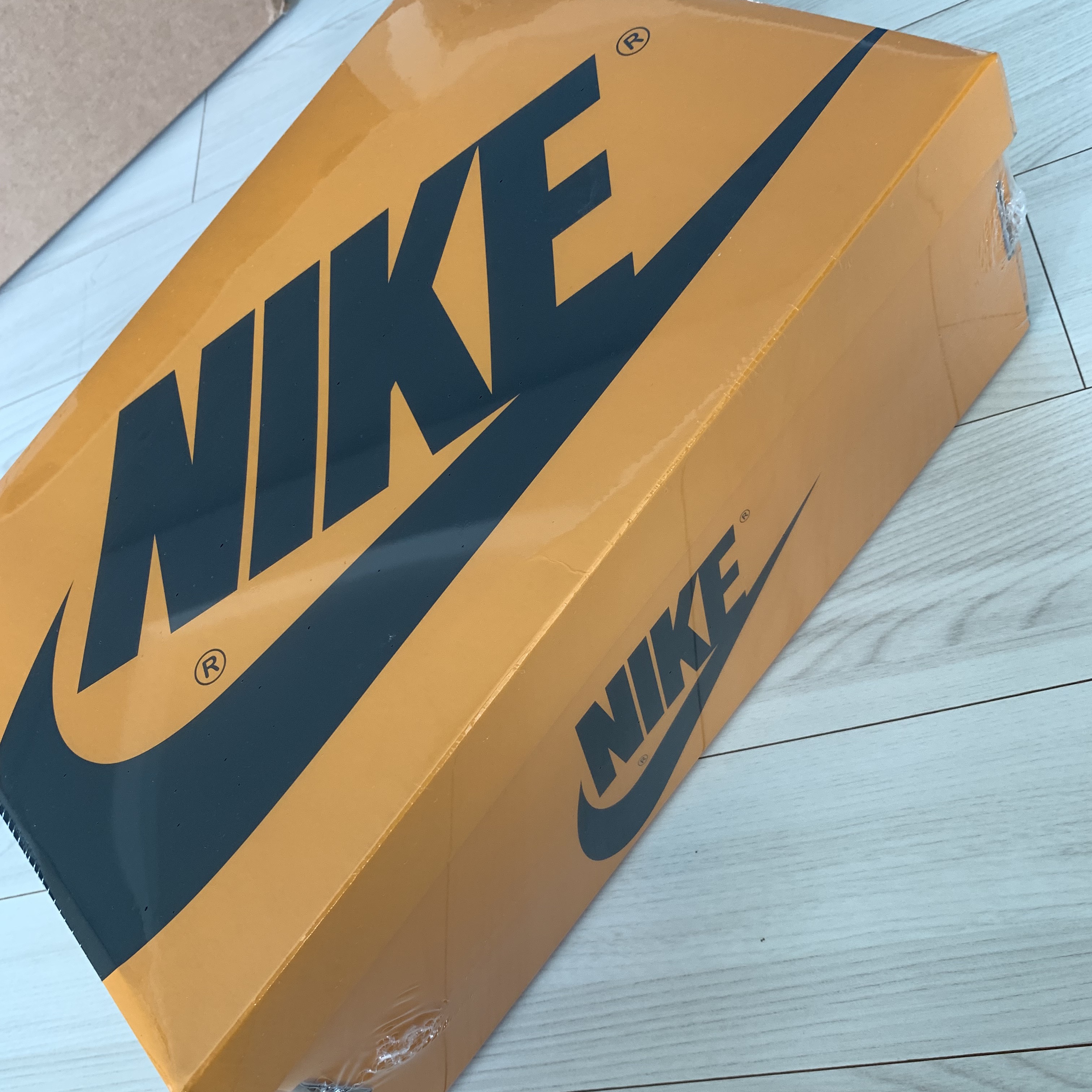Jordan 1 Retro High OG Taxi 착용 스타일 - 1