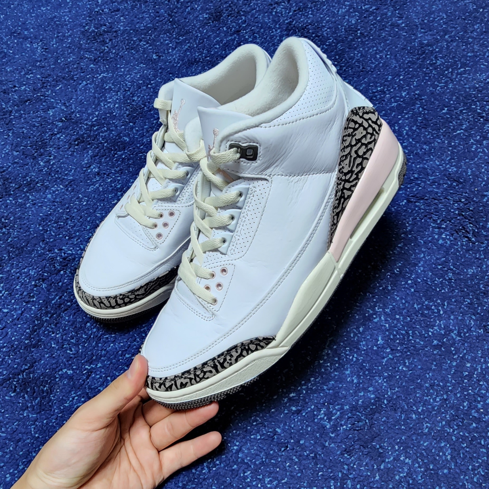 (W) Jordan 3 Retro Dark Mocha 착용 스타일