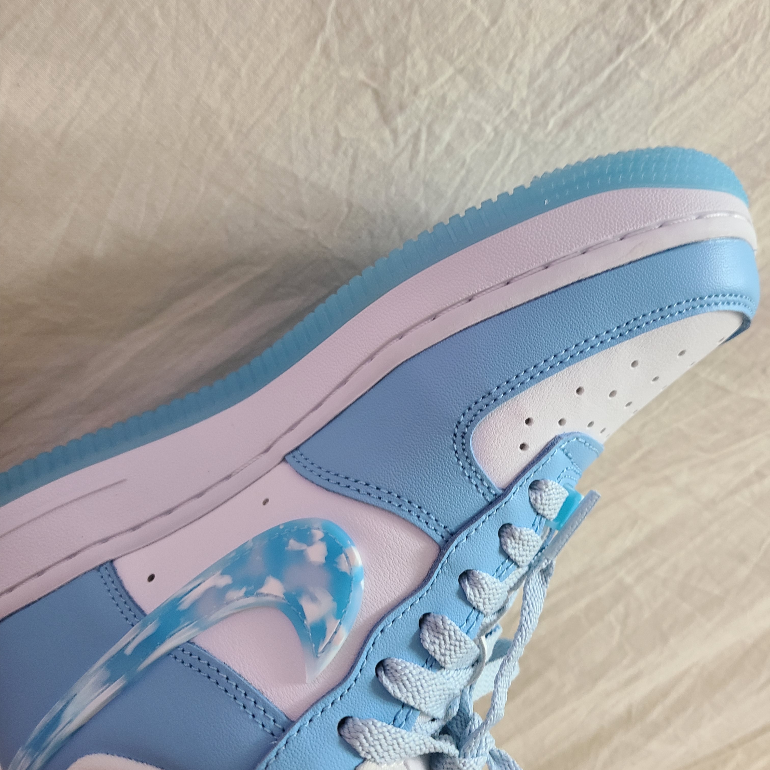 (W) Nike Air Force 1 '07 LX Celestine Blue 착용 스타일 - 2
