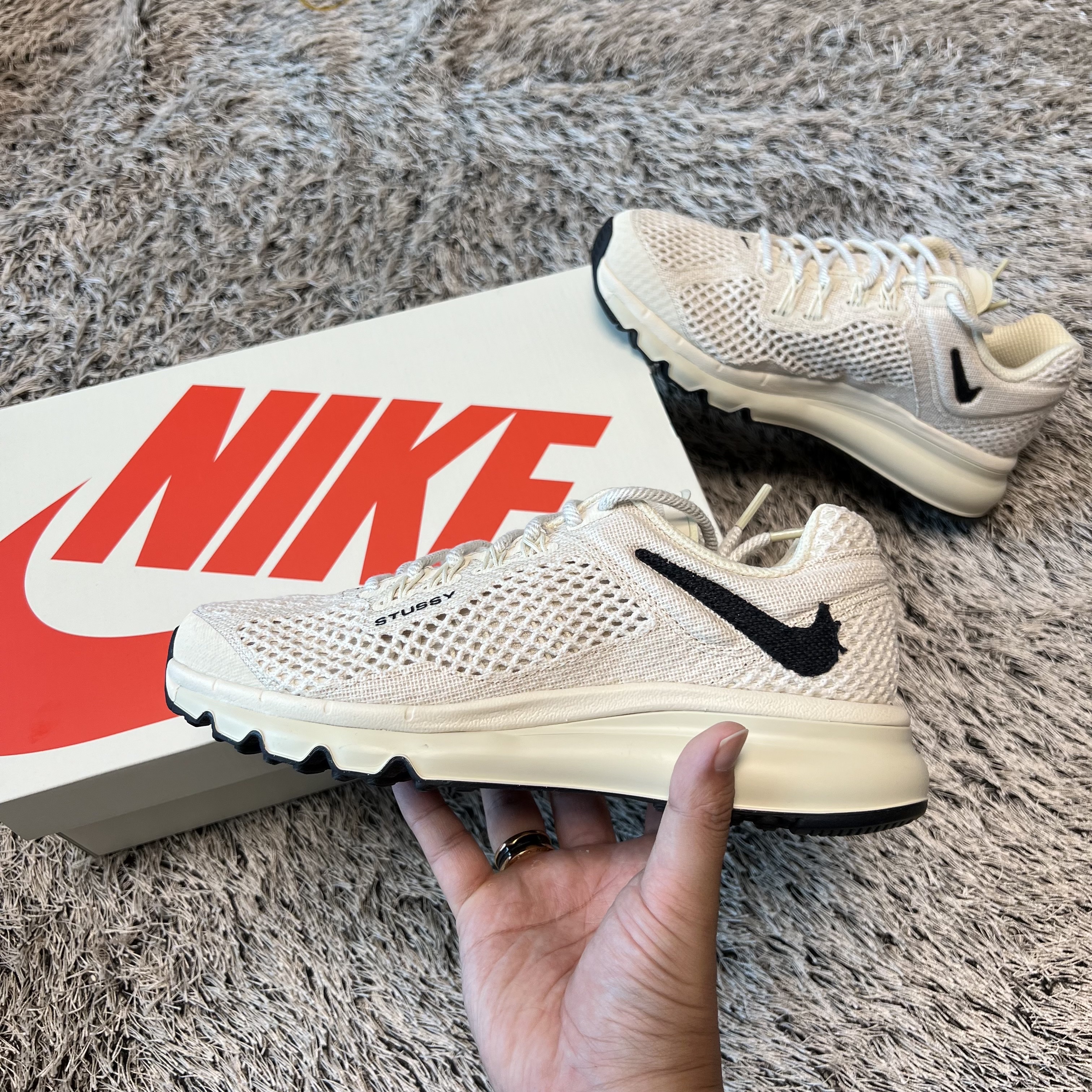 Nike x Stussy Air Max 2013 Fossil 착용 스타일 - 1