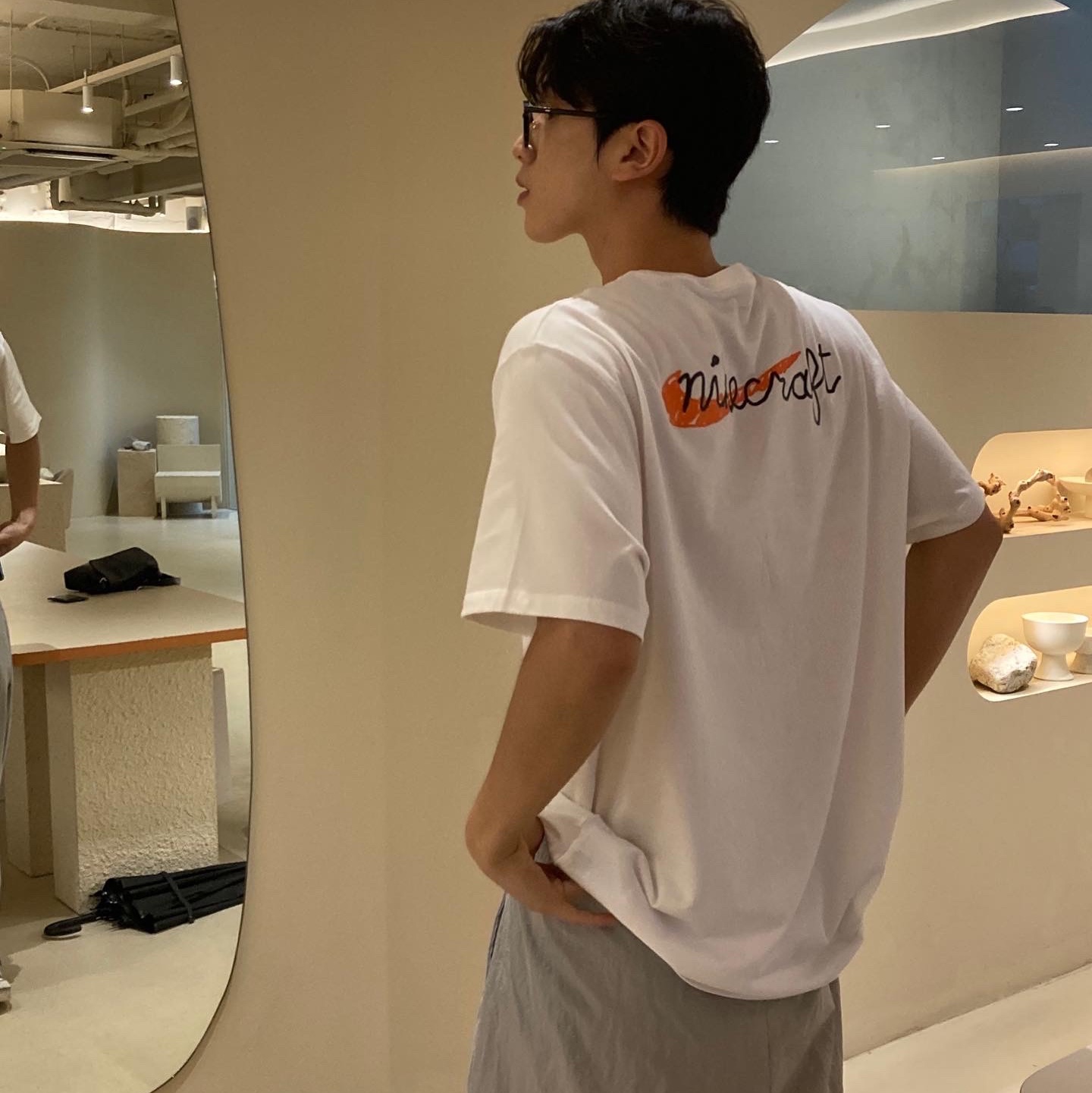 Nike x Tom Sachs Nikecraft Studio T-Shirt White 착용 스타일 - 1