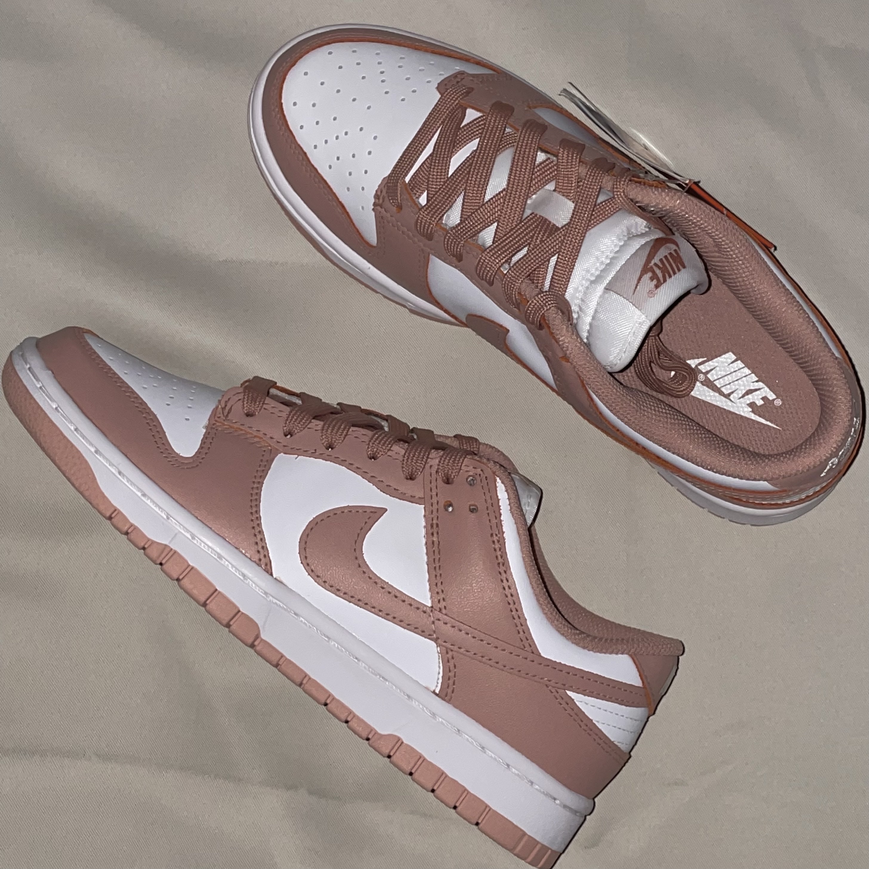 (W) Nike Dunk Low Rose Whisper 착용 스타일