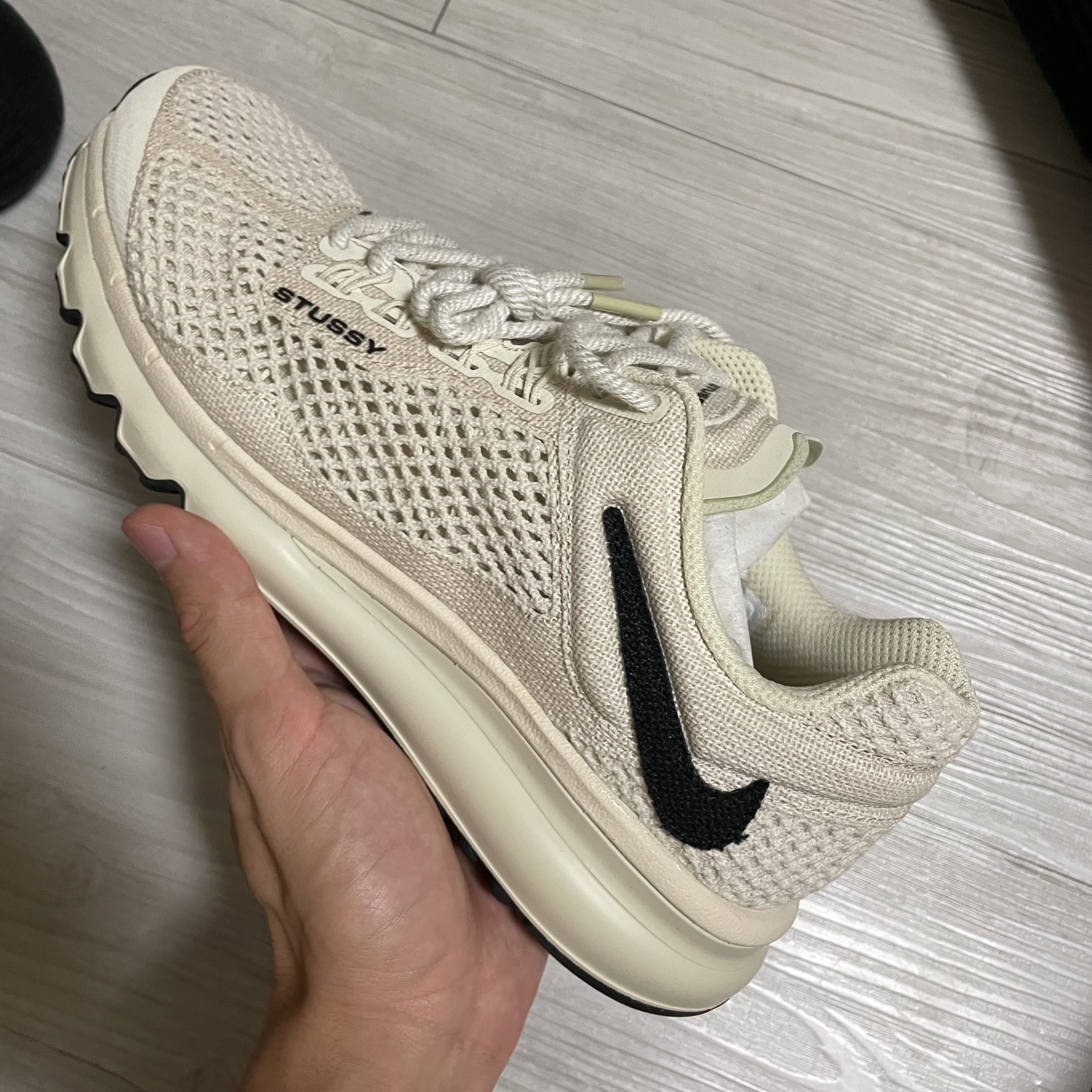 Nike x Stussy Air Max 2013 Fossil 착용 스타일