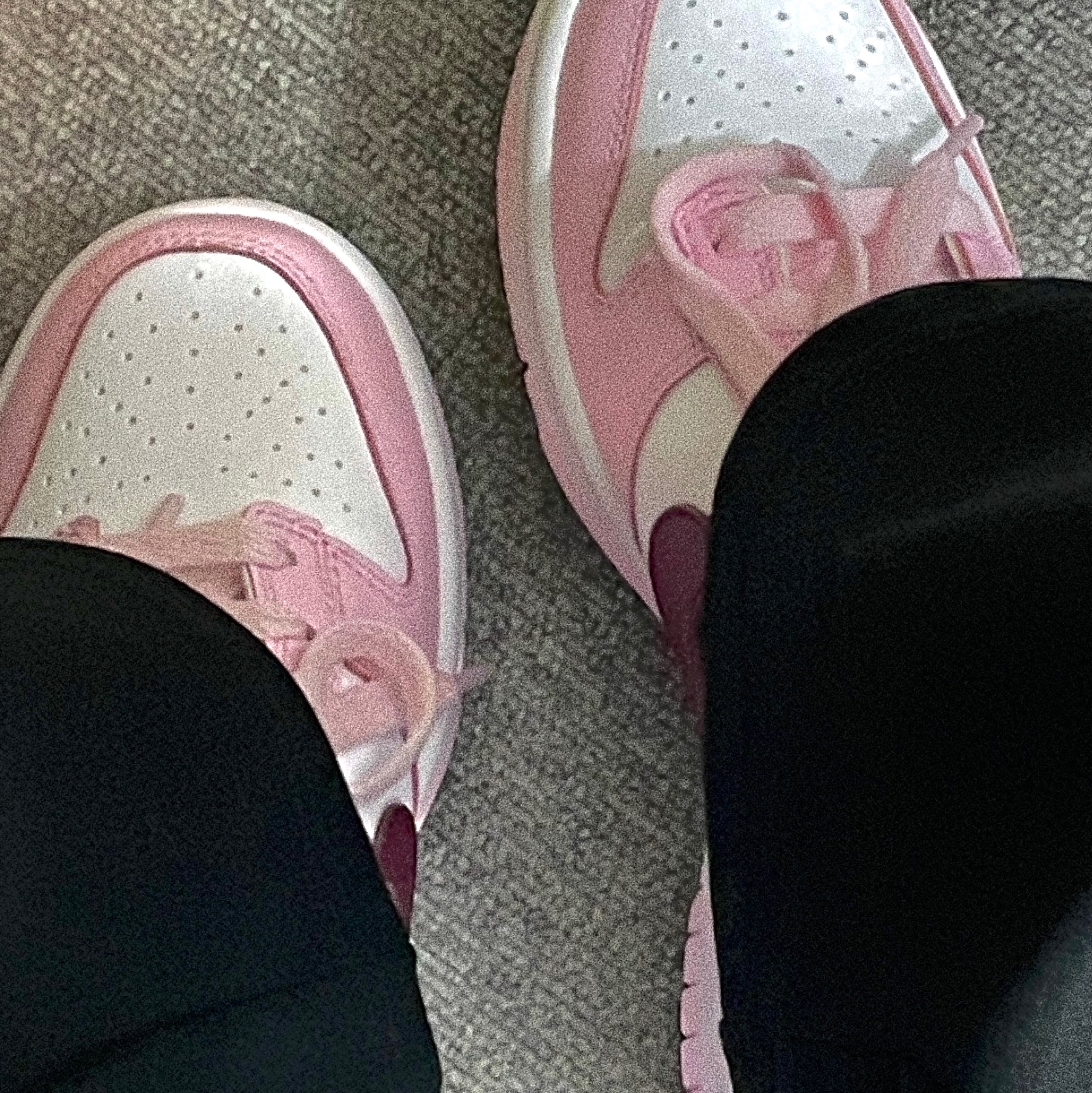 (GS) Nike Dunk Low Pink Foam 착용 스타일 - 1