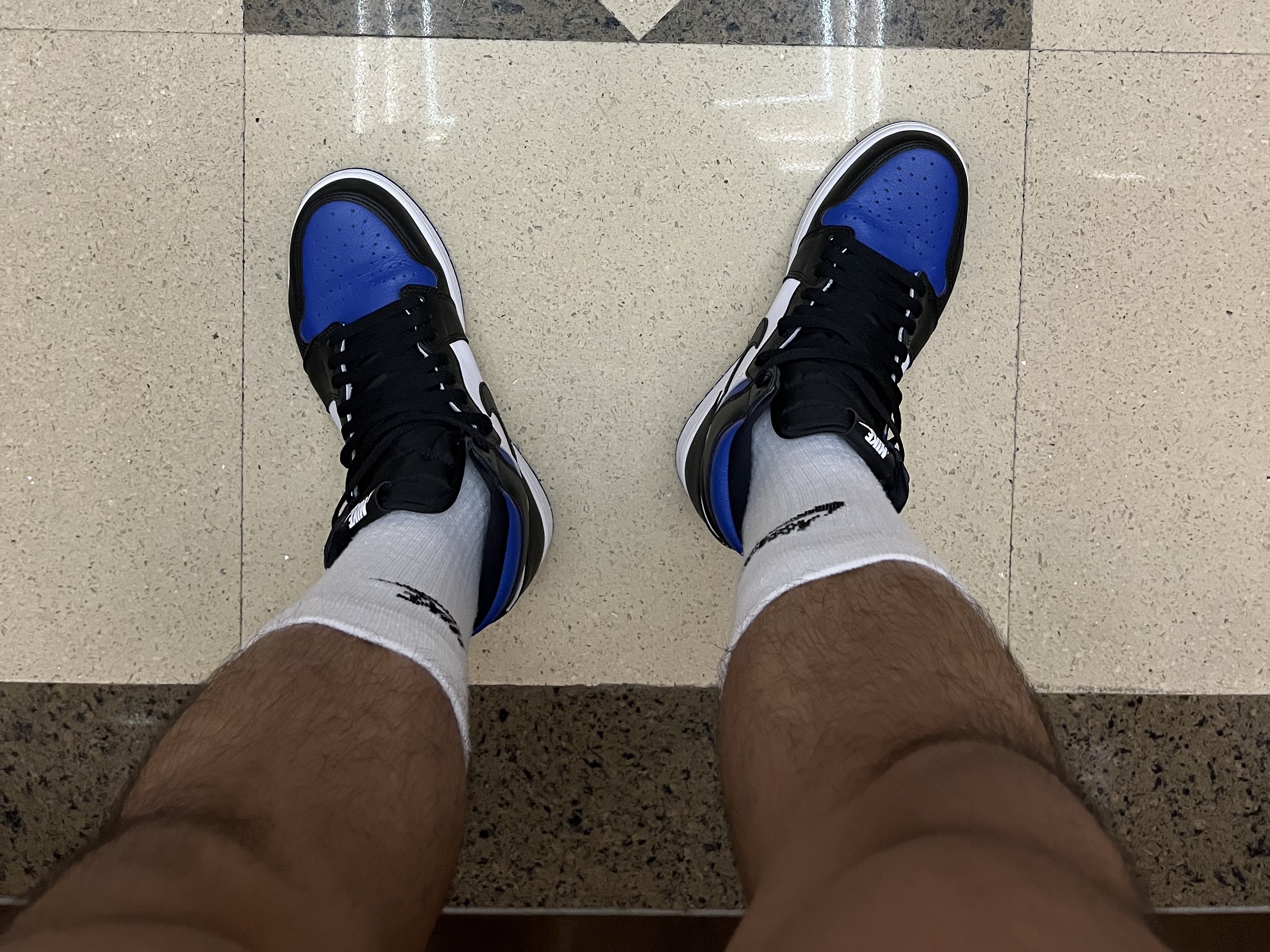 Jordan 1 Retro High OG Royal Toe 착용 스타일