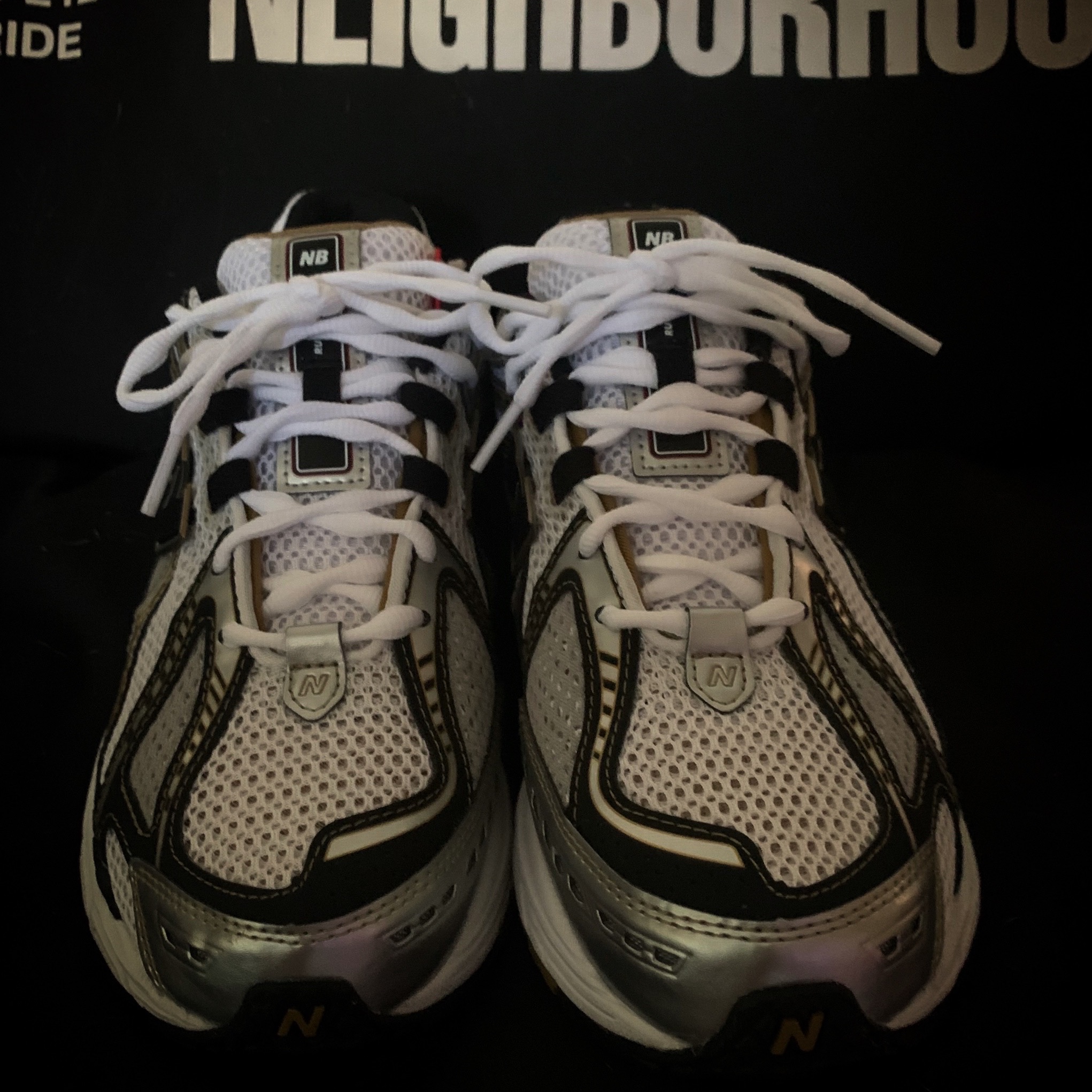 New Balance 1906R White Gold 착용 스타일 - 5