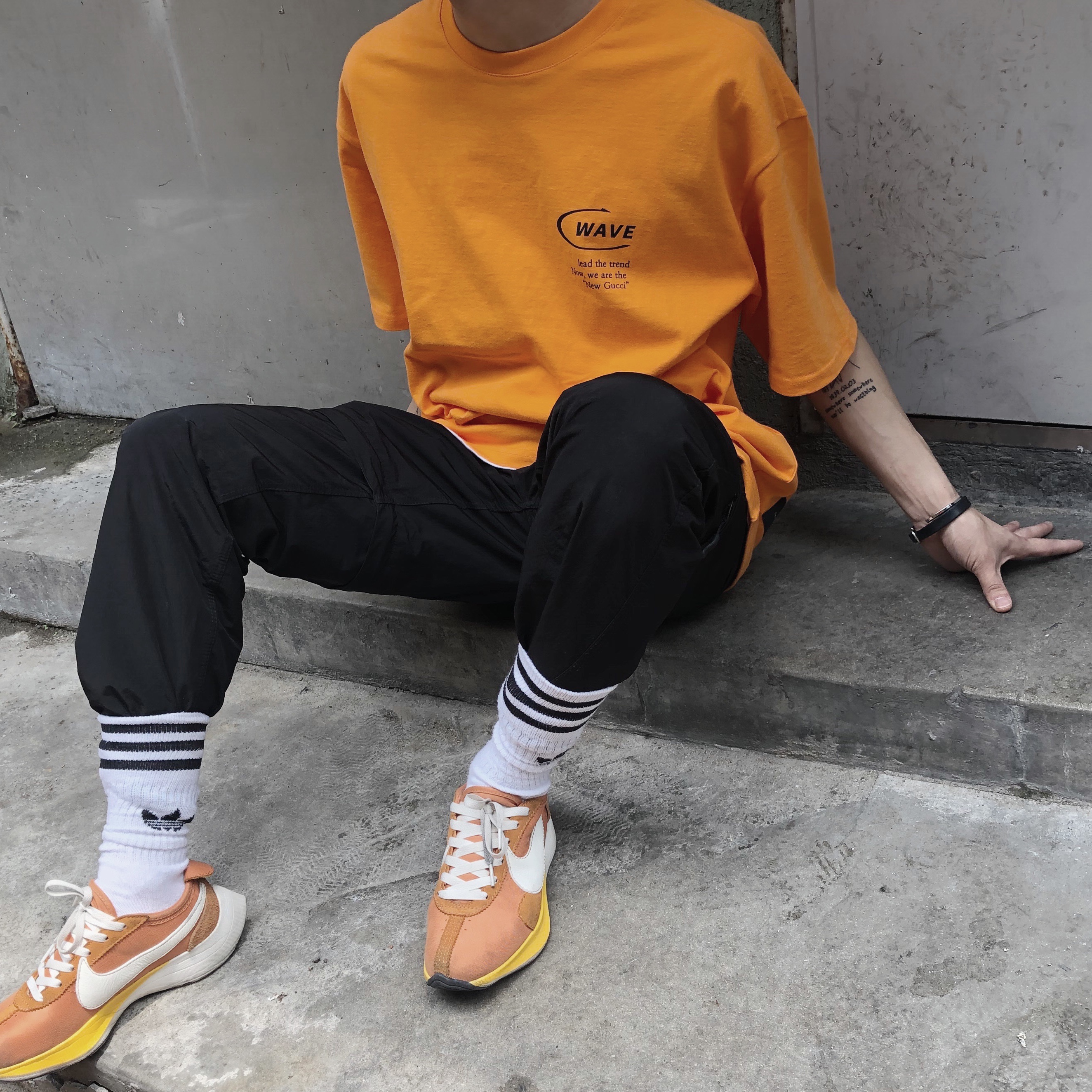 Nike Moon Racer Monarch 착용 스타일