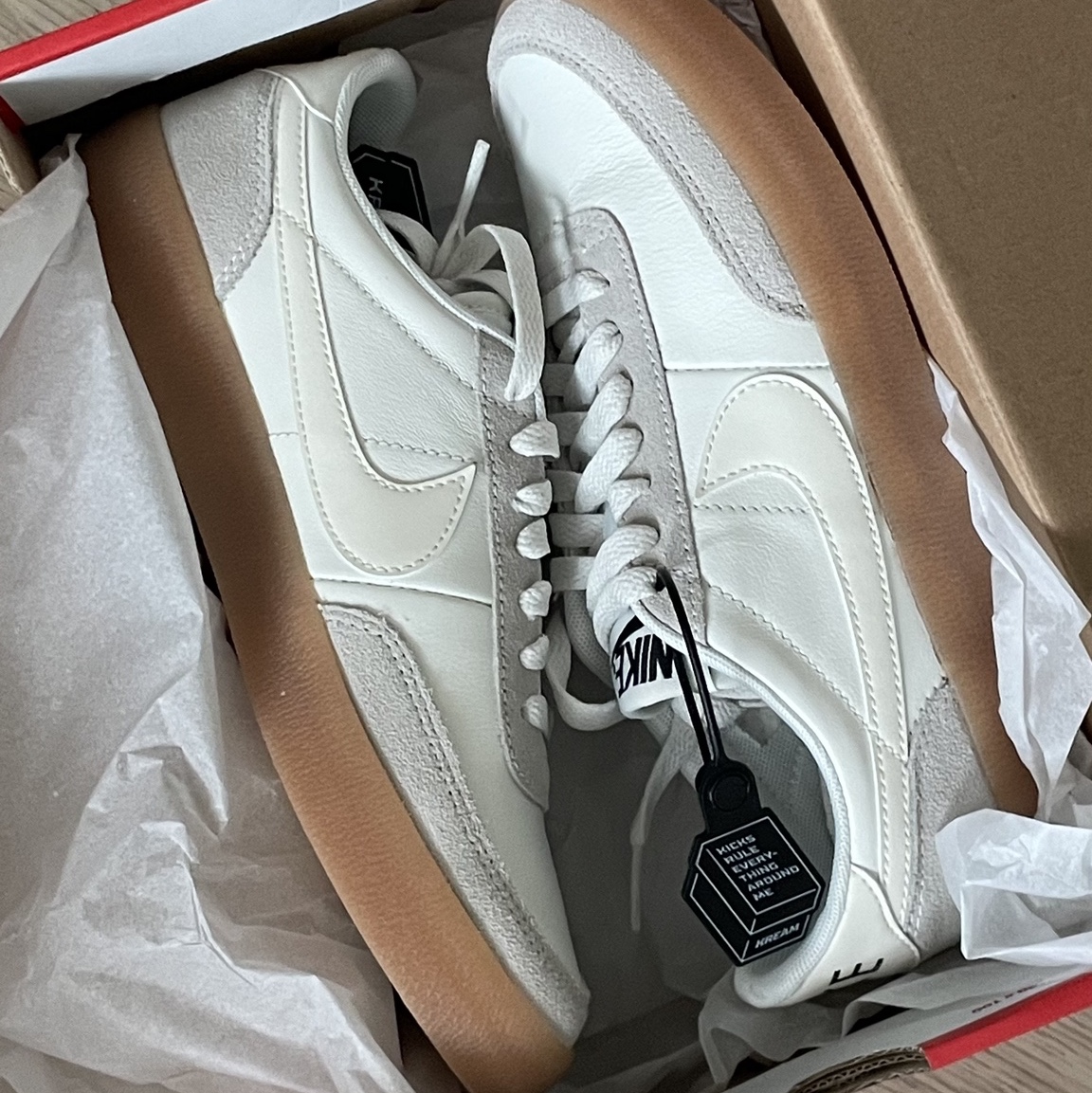 Nike Killshot 2 Leather Sail Gum 착용 스타일