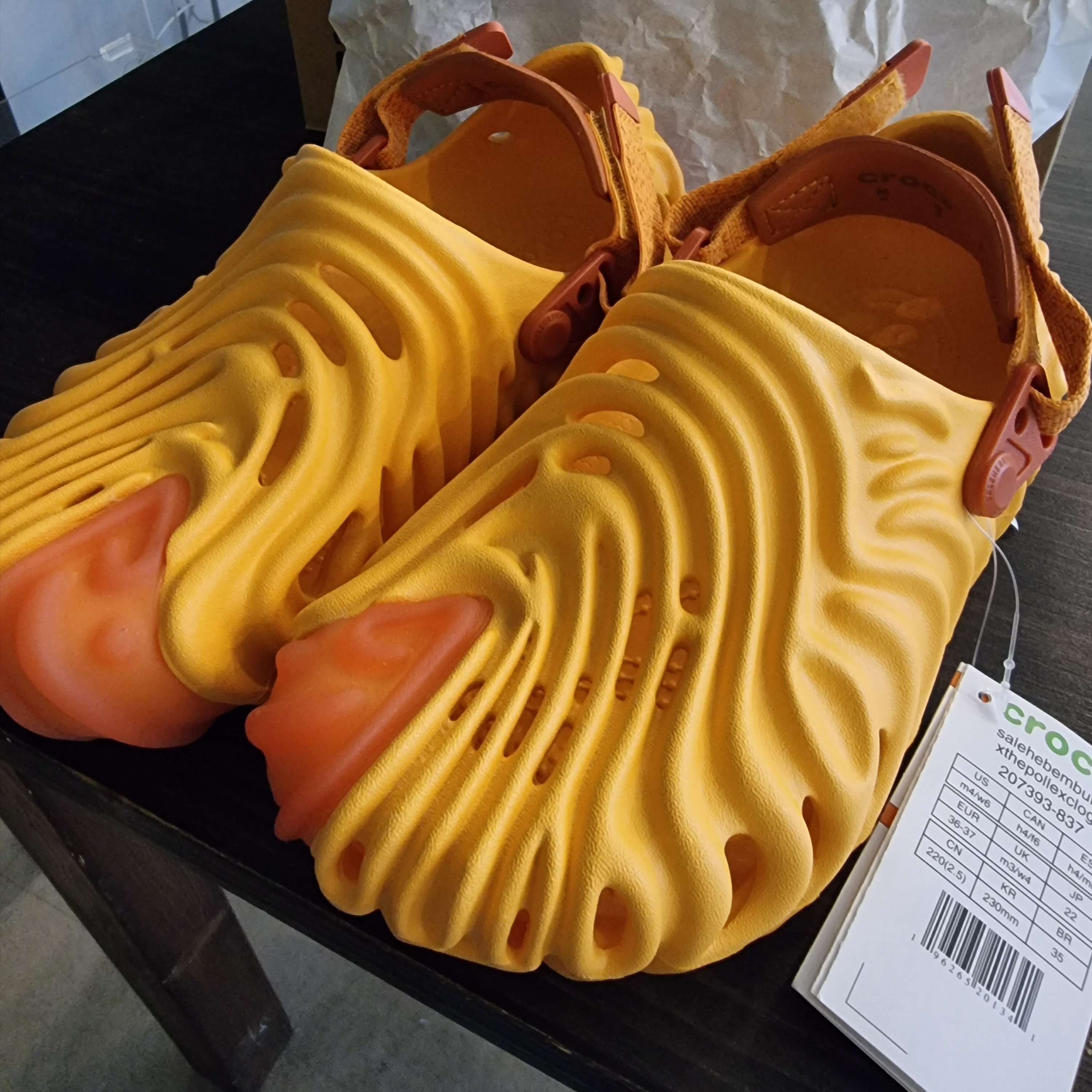 Crocs x Salehe Bembury Pollex Clog Cobbler 착용 스타일