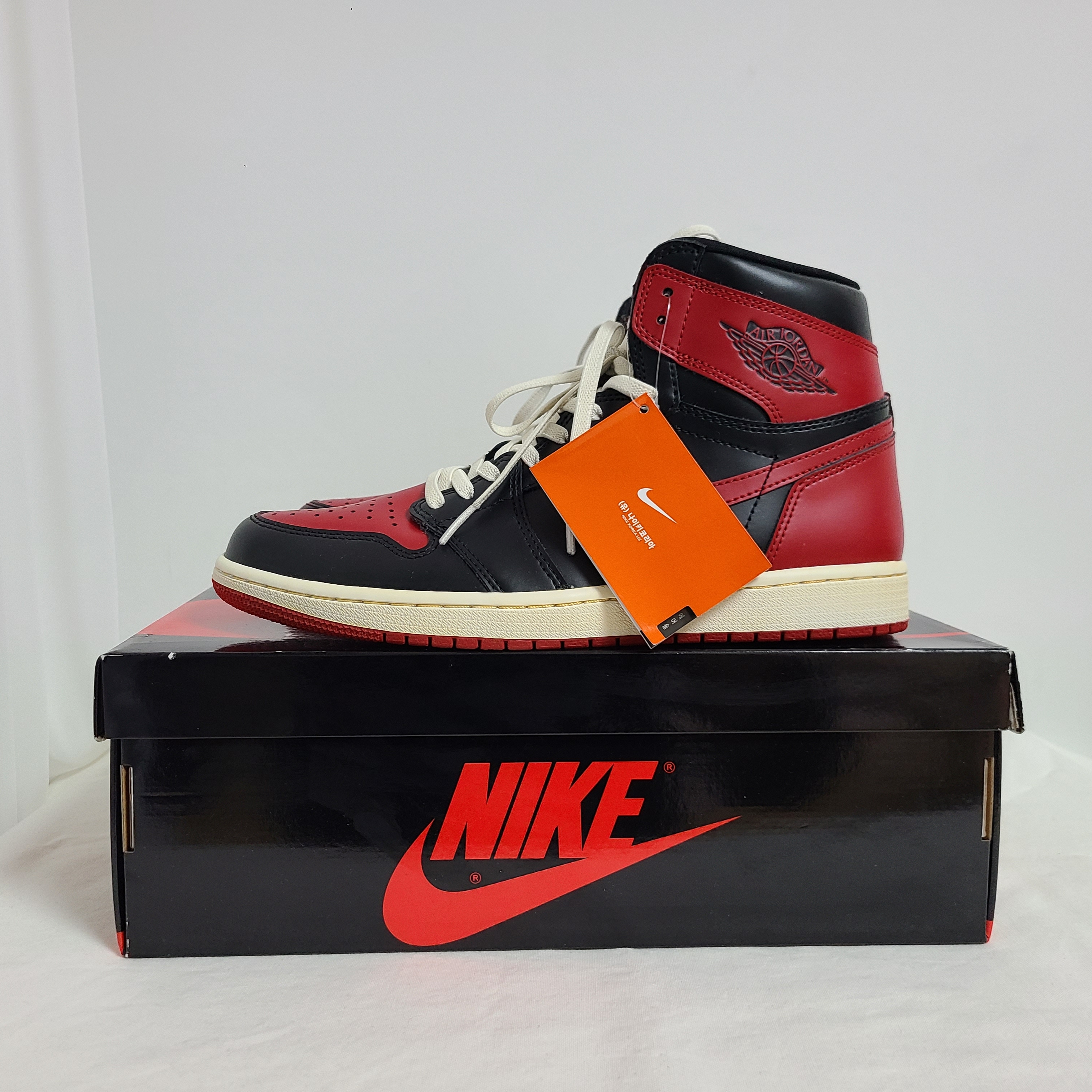 Jordan 1 Retro High OG Patent Bred 착용 스타일 - 1