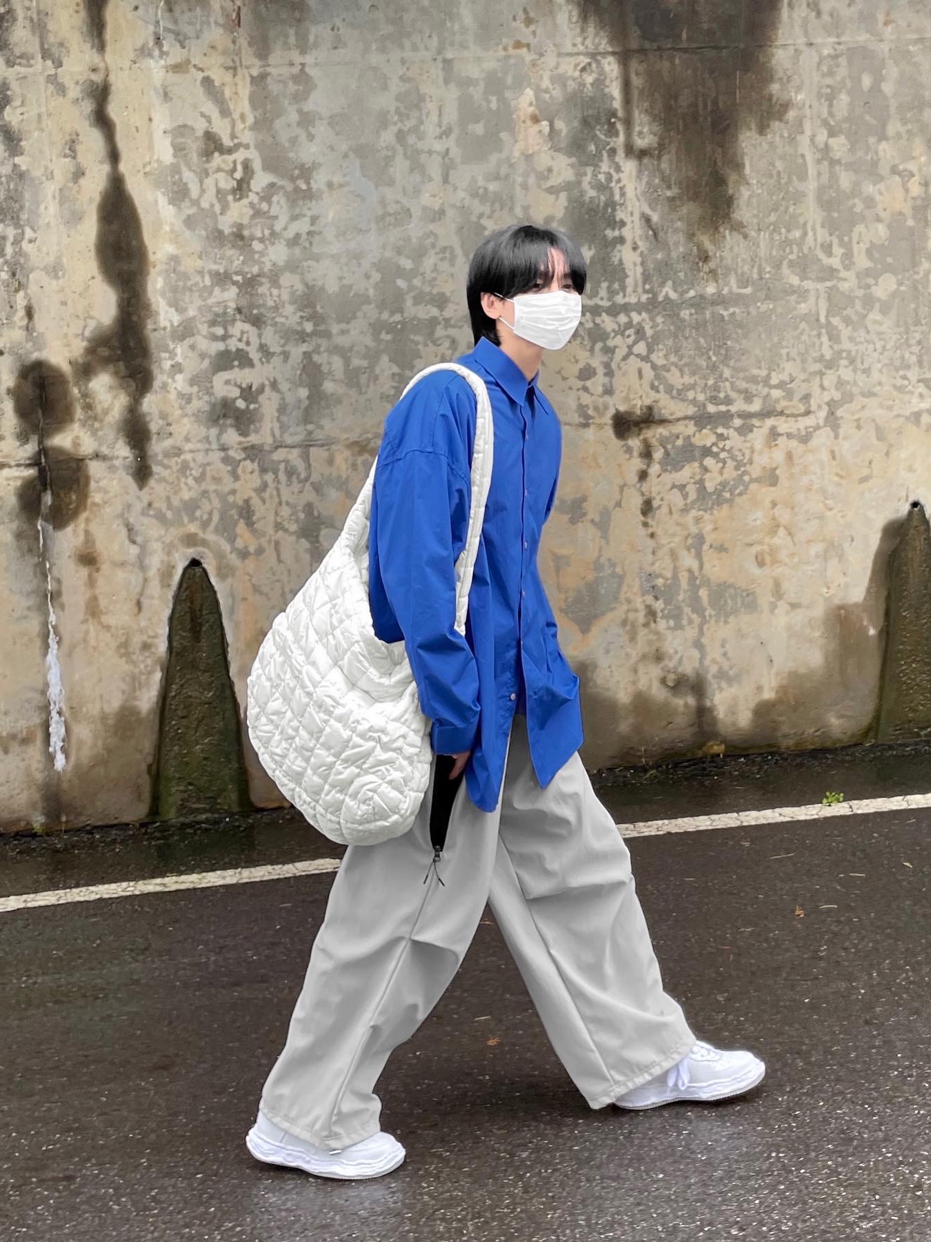 Maison Mihara Yasuhiro Wayne OG Sole Leather Low-top Sneakers White 착용 스타일 - 1