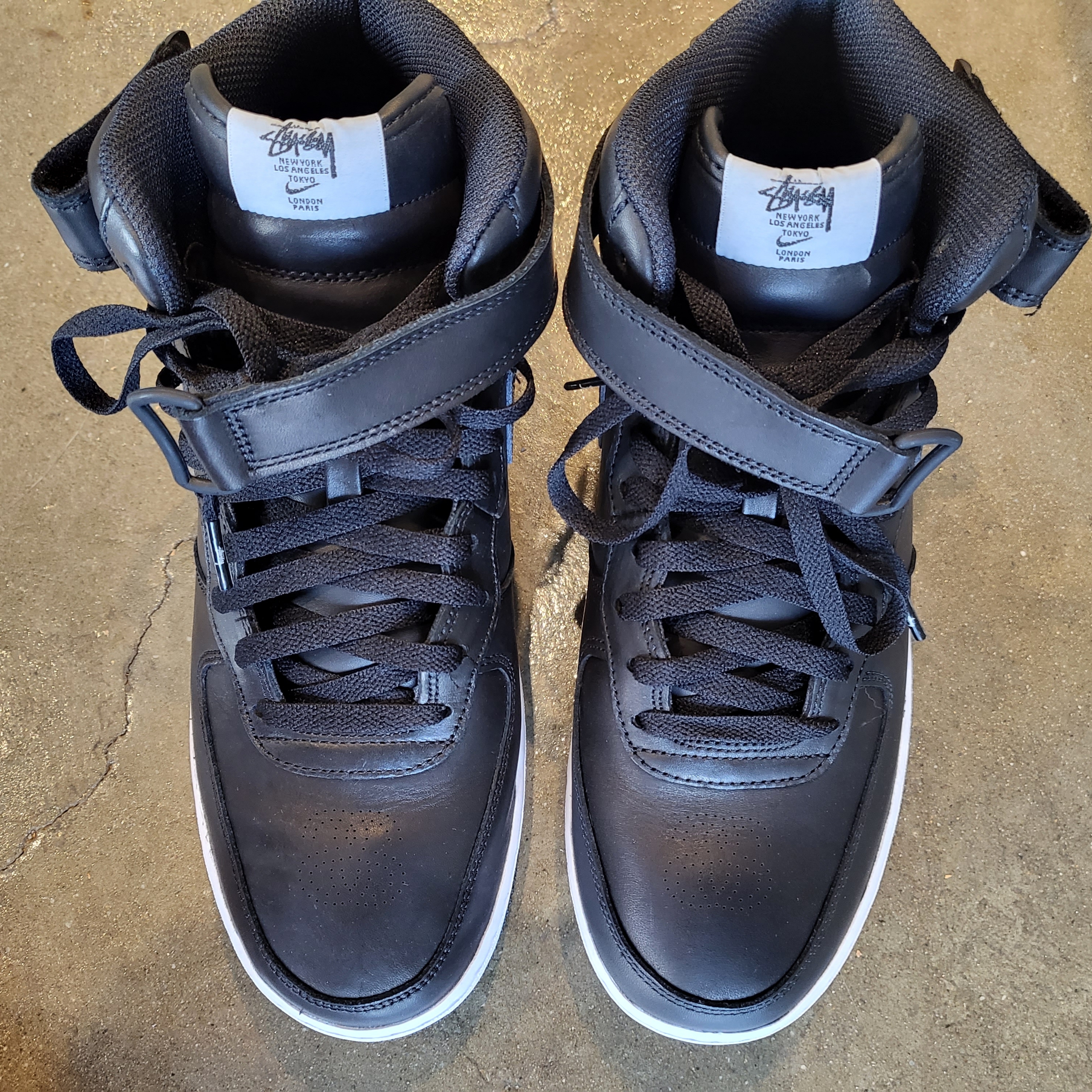 Nike x Stussy Air Force 1 '07 Mid SP Black 착용 스타일 - 4