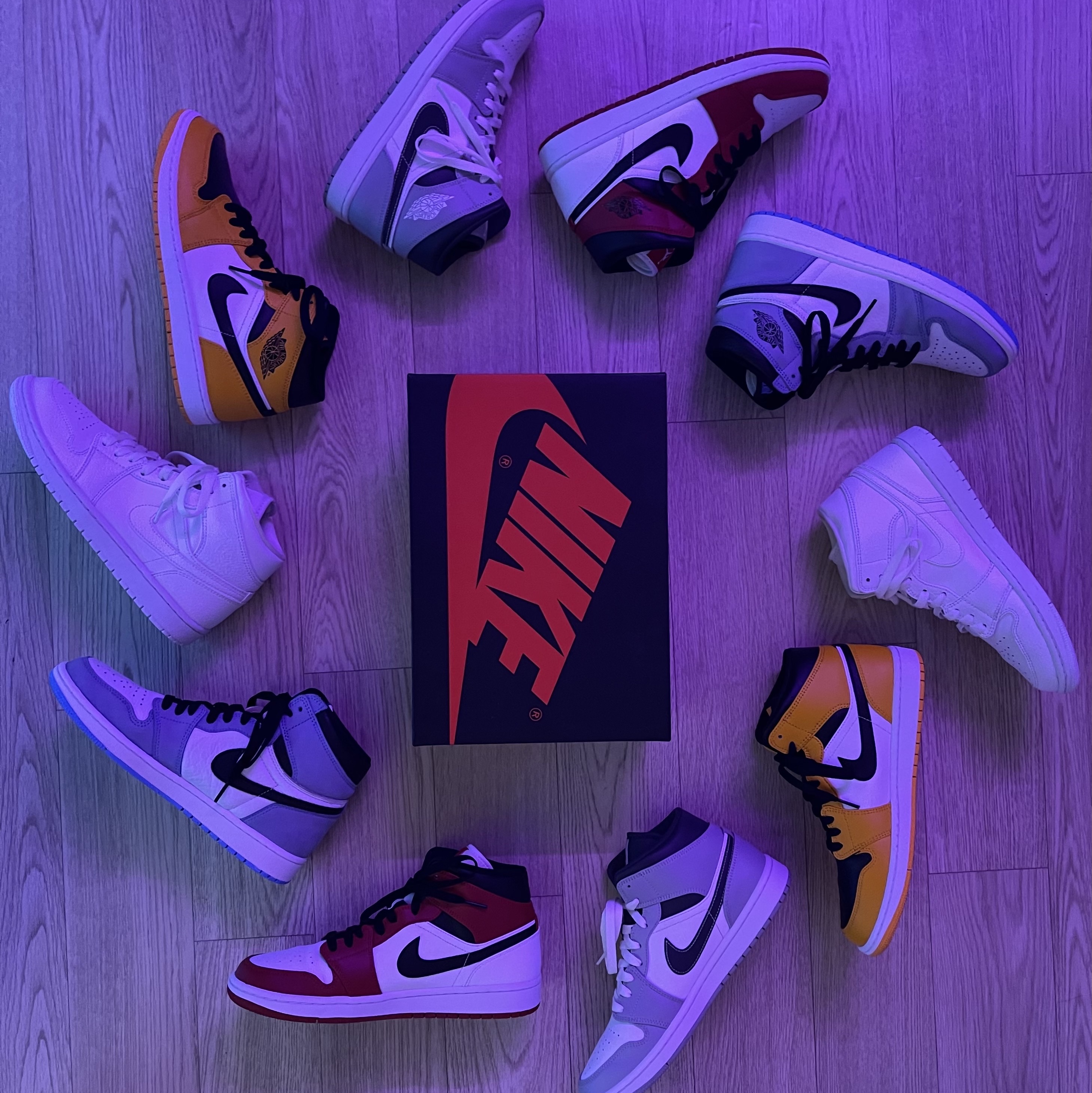Jordan 1 Mid Light Smoke Grey Anthracite, Jordan 1 Mid Triple White 착용 스타일