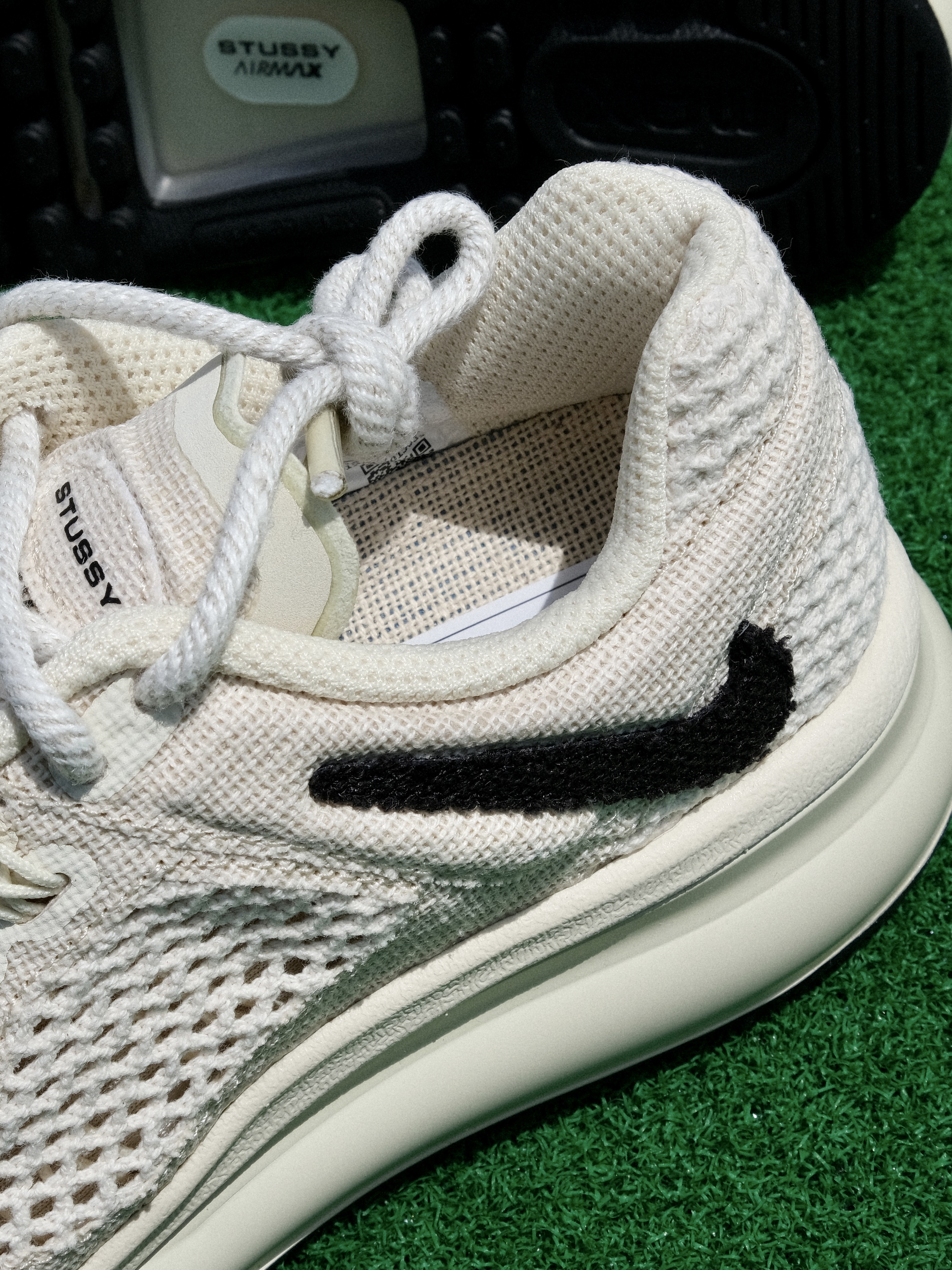 Nike x Stussy Air Max 2013 Fossil 착용 스타일 - 3