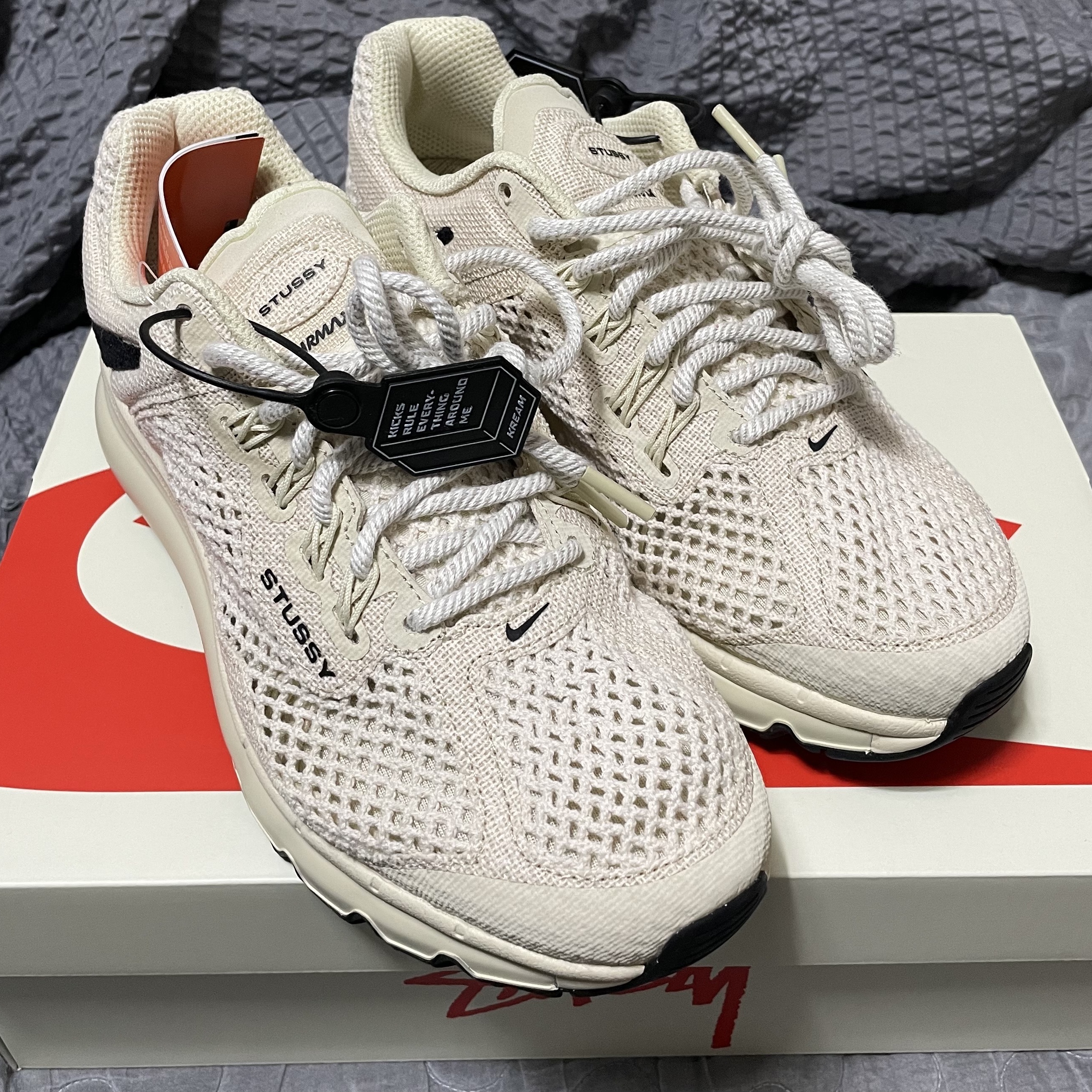 Nike x Stussy Air Max 2013 Fossil 착용 스타일