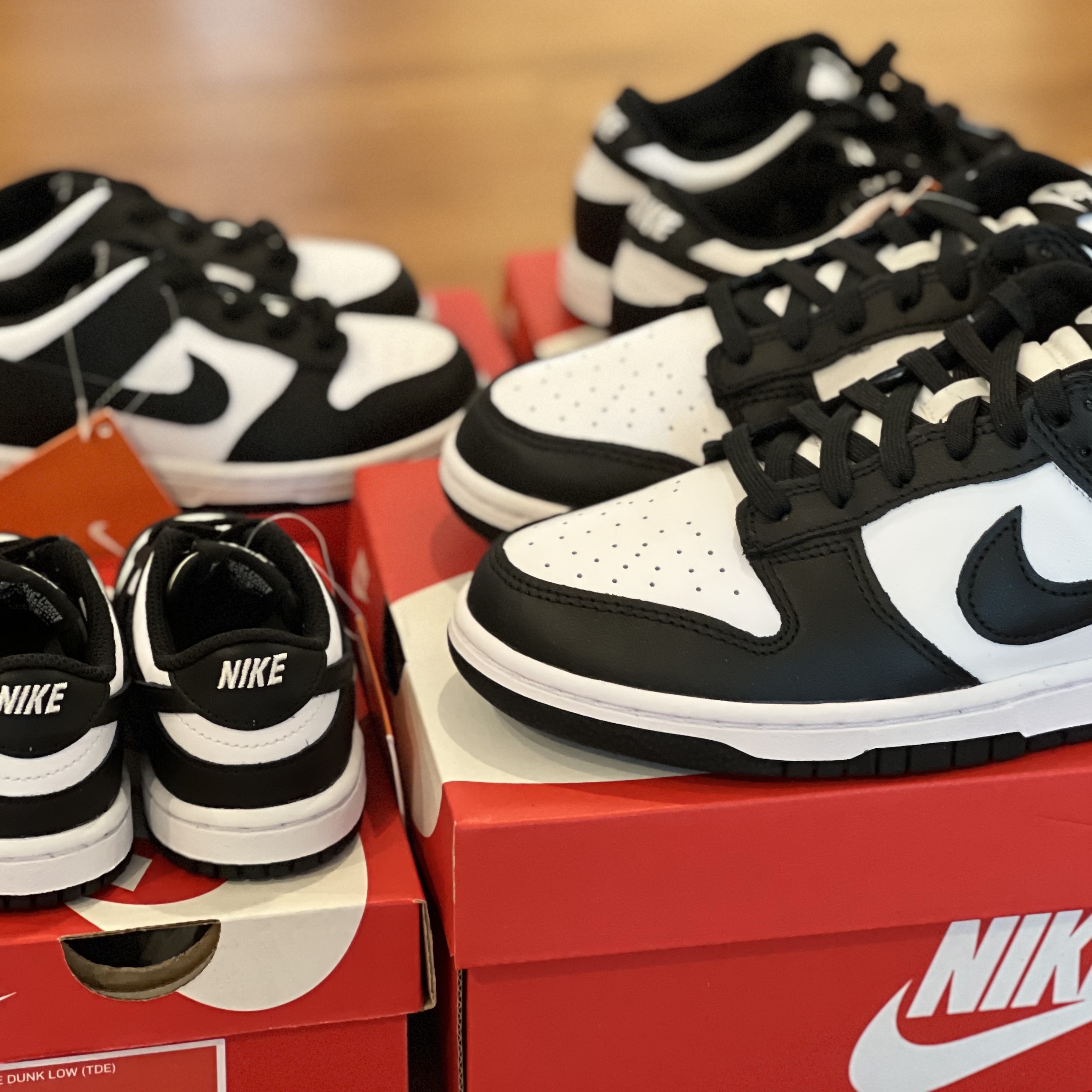 Nike Dunk Low Retro Black, (GS) Nike Dunk Low Black 착용 스타일 - 2