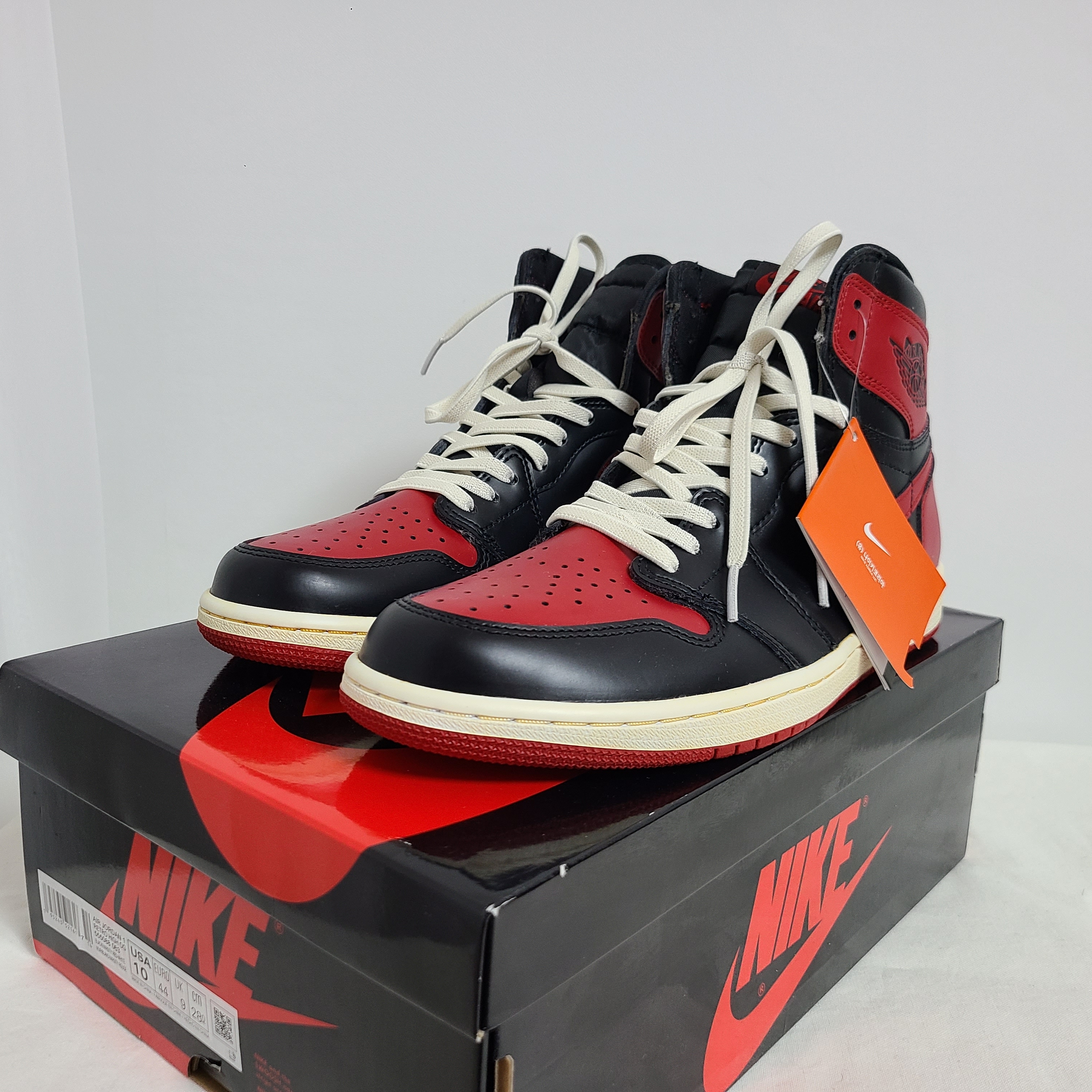 Jordan 1 Retro High OG Patent Bred 착용 스타일 - 3