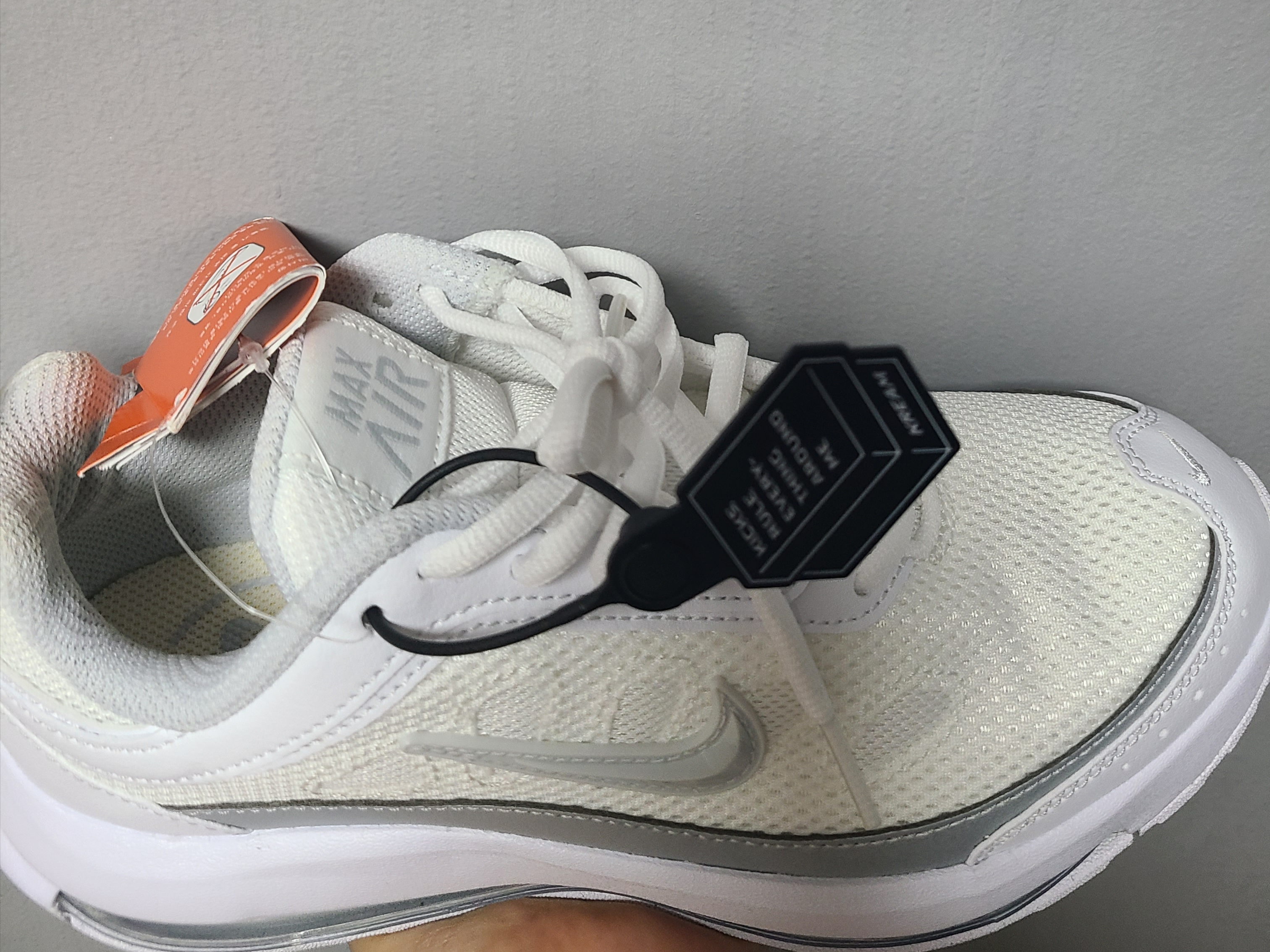 (W) Nike Air Max AP White Pure Platinum 착용 스타일