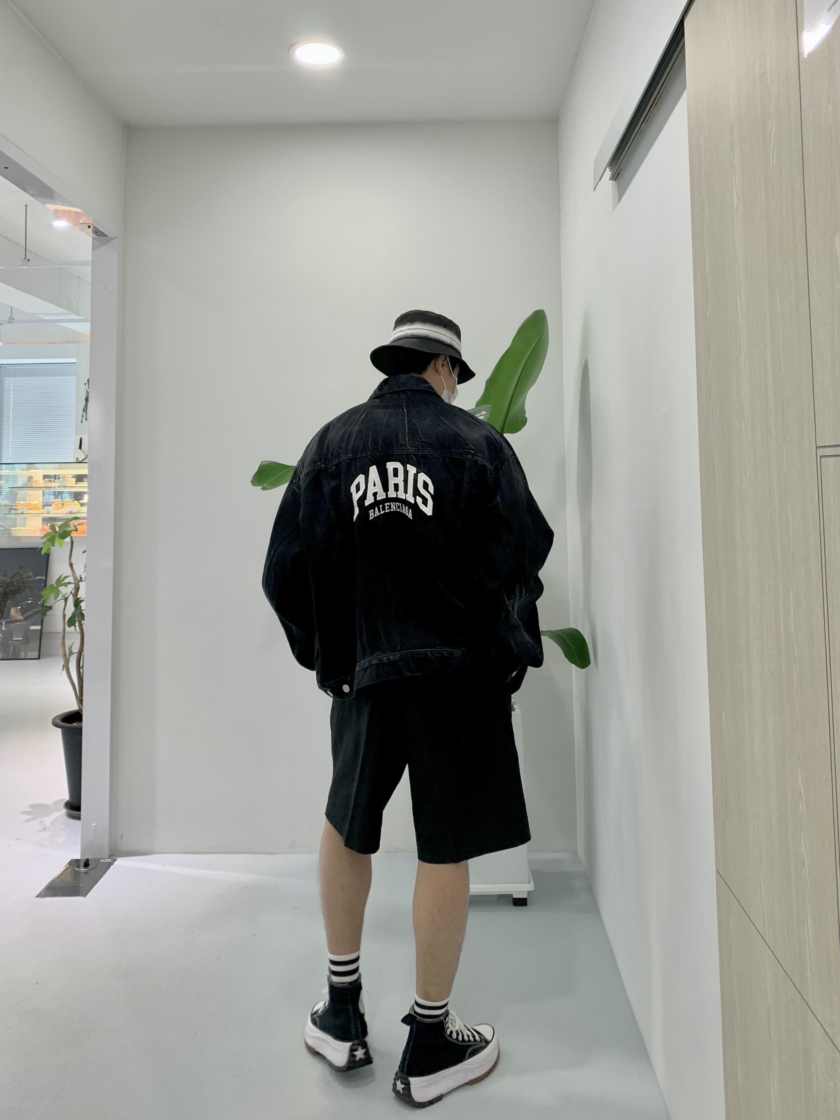 Supreme x Stone Island Stripe Crusher Black - 22SS, Balenciaga Cities Paris Large Fit Japanese Denim Jacket Black 착용 스타일 - 1