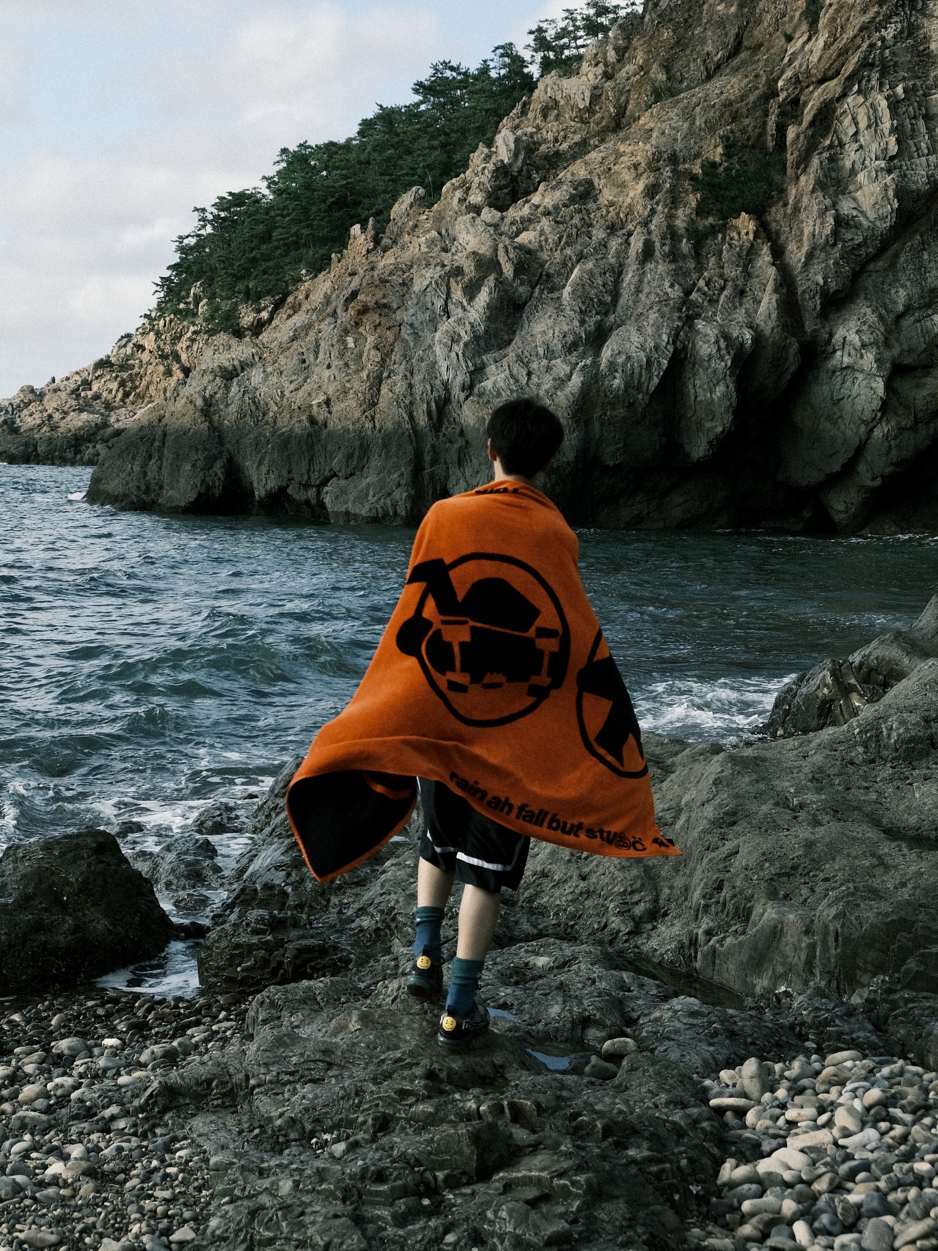 Stussy x Cactus Plant Flea Market Towel Orange, (W) Nike x Cactus Plant Flea Market Air VaporMax 2019 착용 스타일