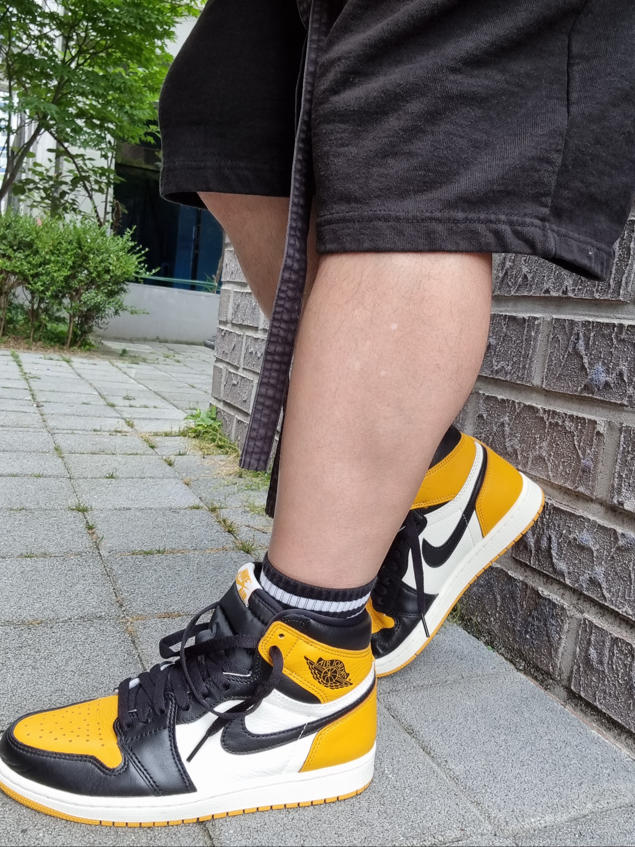 Jordan 1 Retro High OG Taxi 착용 스타일 - 4