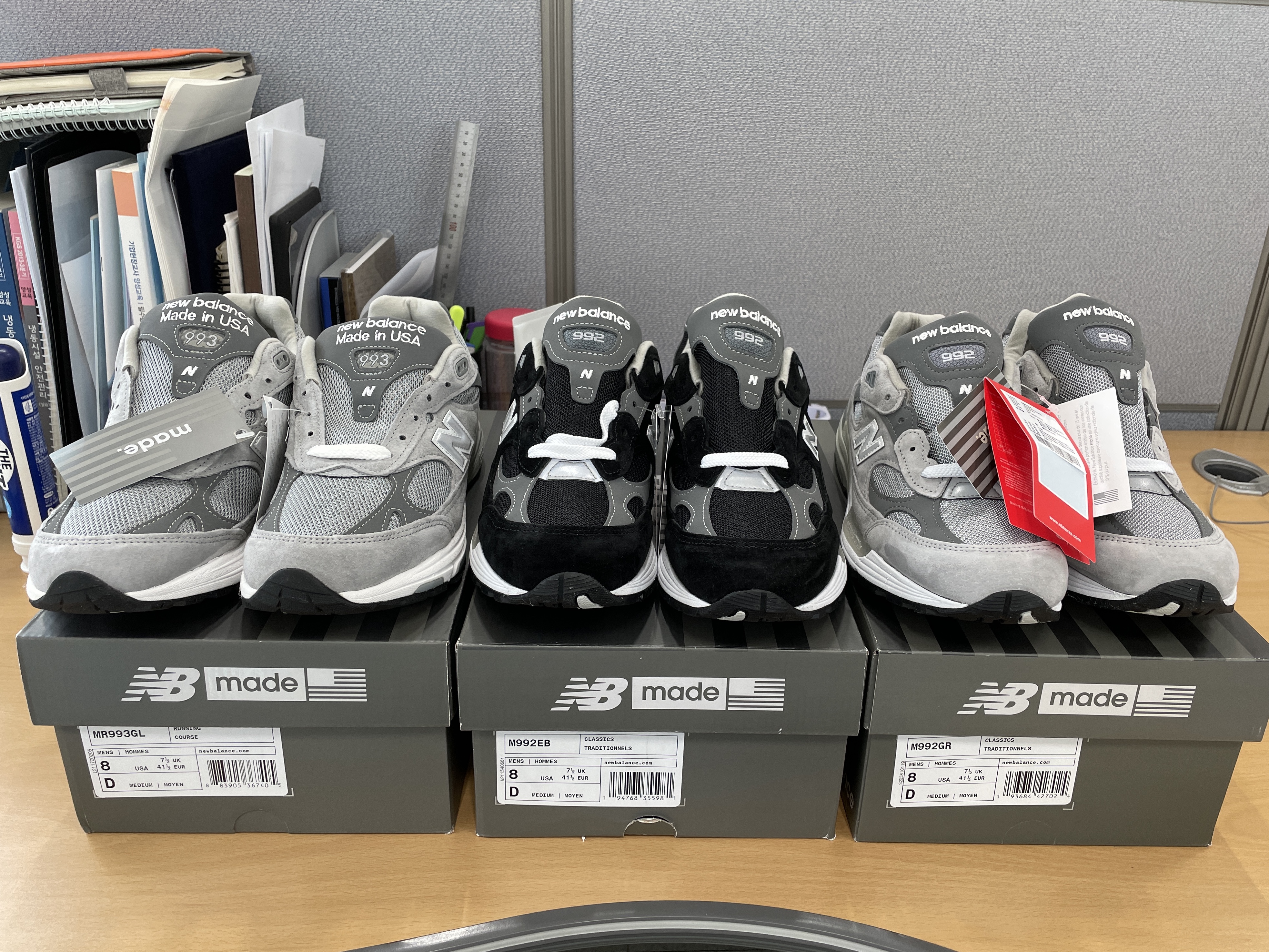 New Balance 993 Made in USA Grey - D Standard, New Balance 992 Made in USA Black Grey 착용 스타일