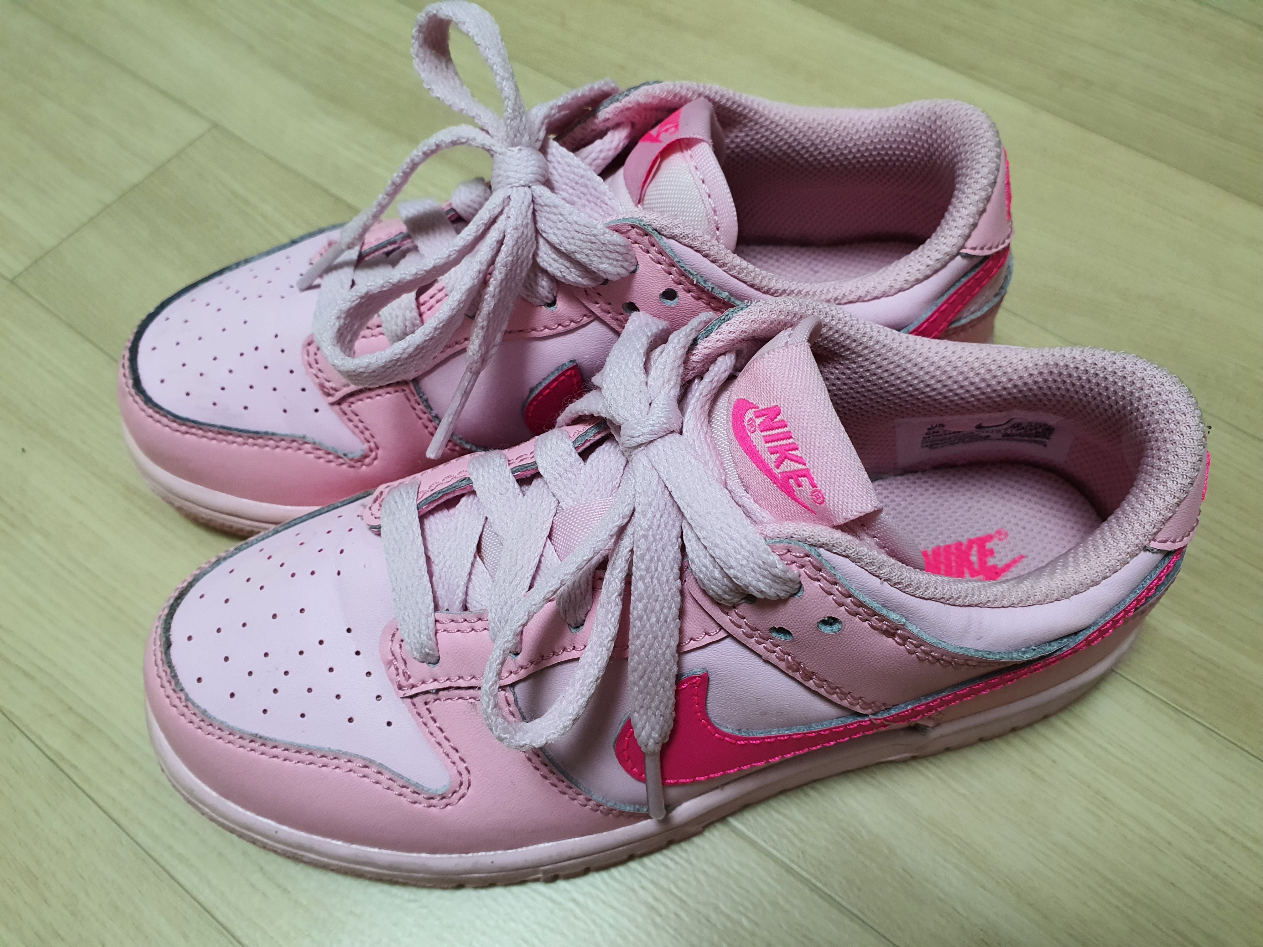 (GS) Nike Dunk Low Triple Pink 착용 스타일
