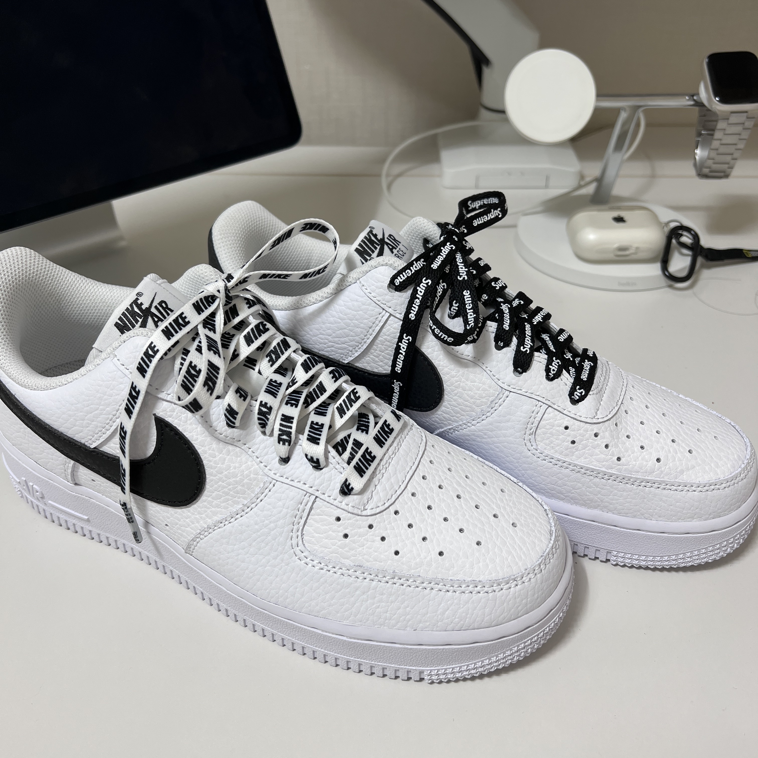 Nike Air Force 1 '07 White Black 착용 스타일 - 2