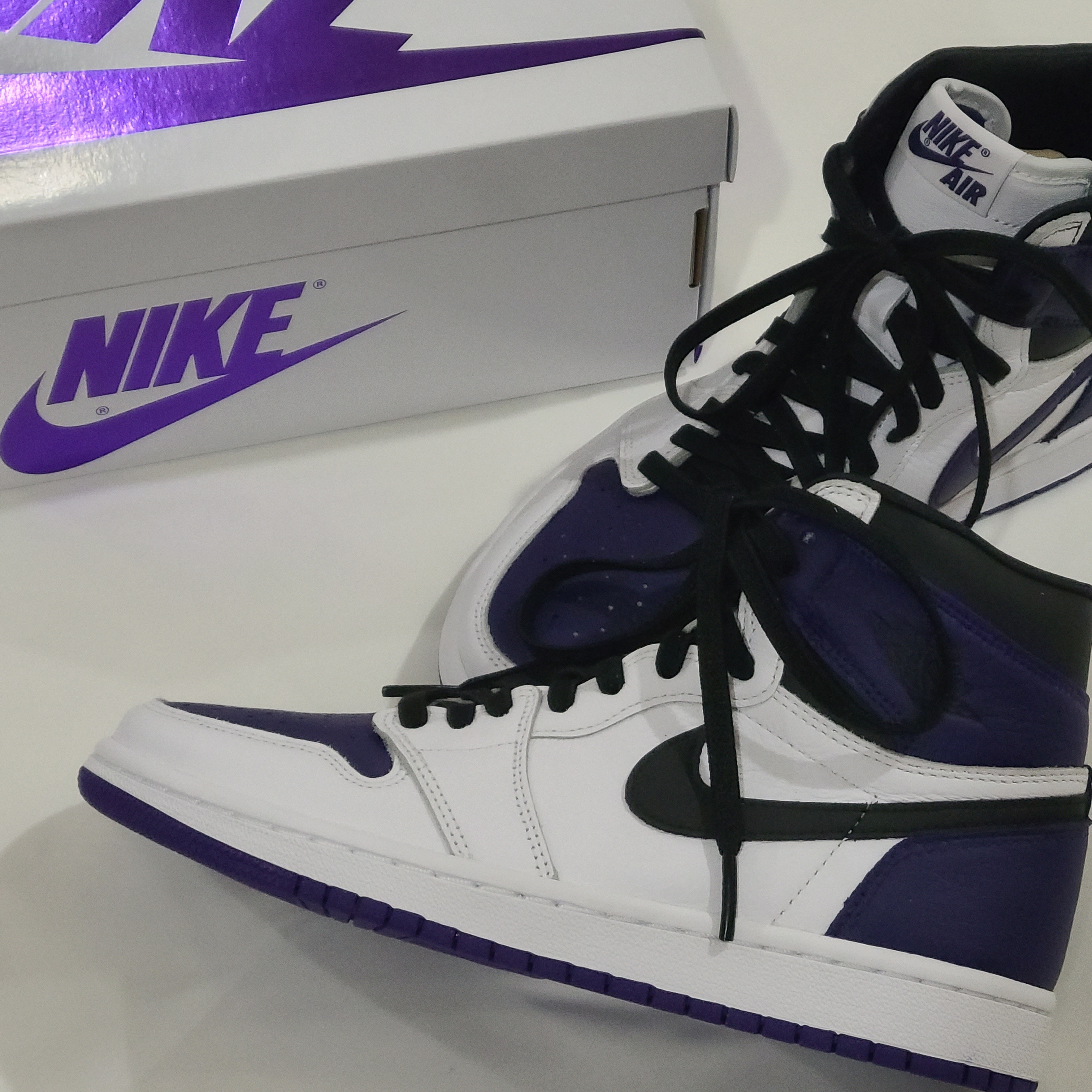 (W) Jordan 1 High OG Court Purple 착용 스타일 - 2