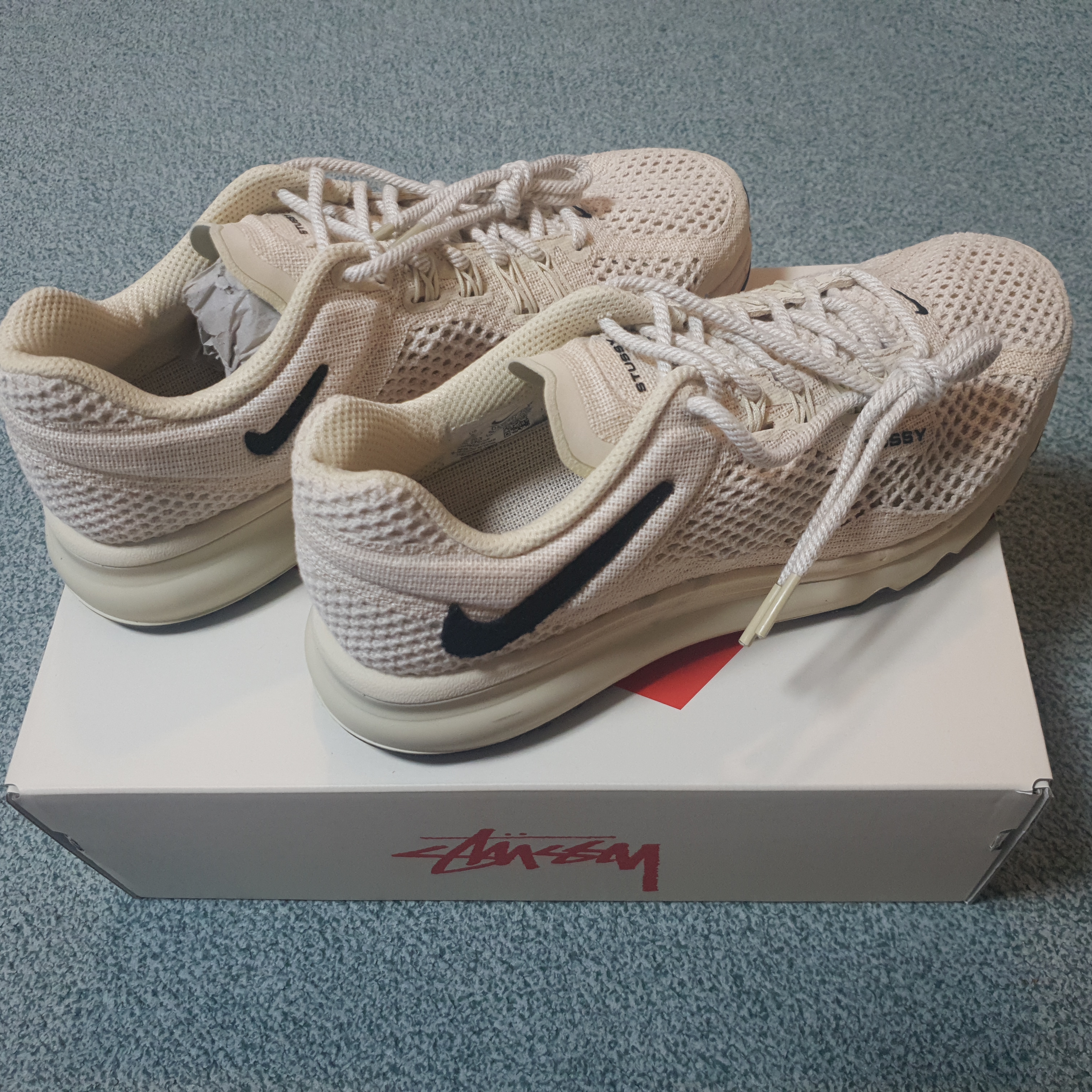 Nike x Stussy Air Max 2013 Fossil 착용 스타일 - 2