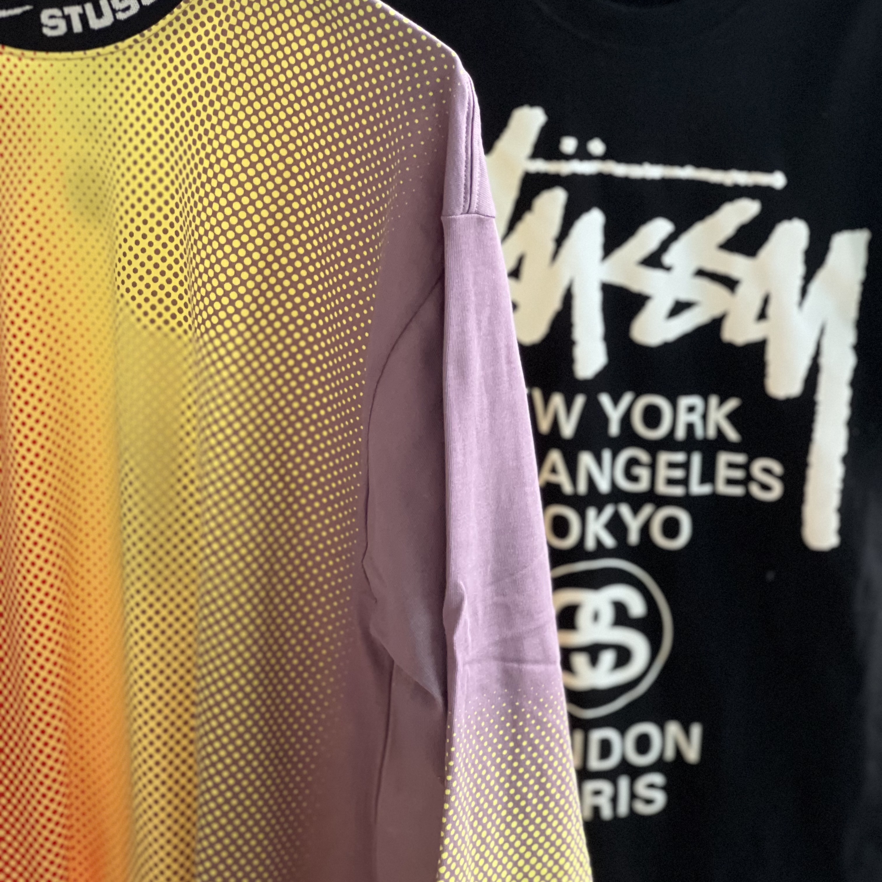 Nike x Stussy NRG FL LS Top Multi Color (DO5308-902), Stussy World Tour T-Shirt Black 착용 스타일 - 4