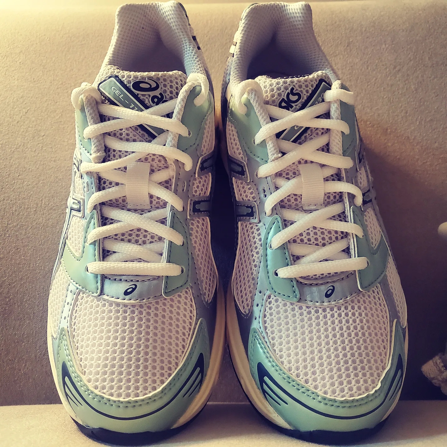 Asics x Naked Gel-1130 White Pure Silver 착용 스타일 - 3