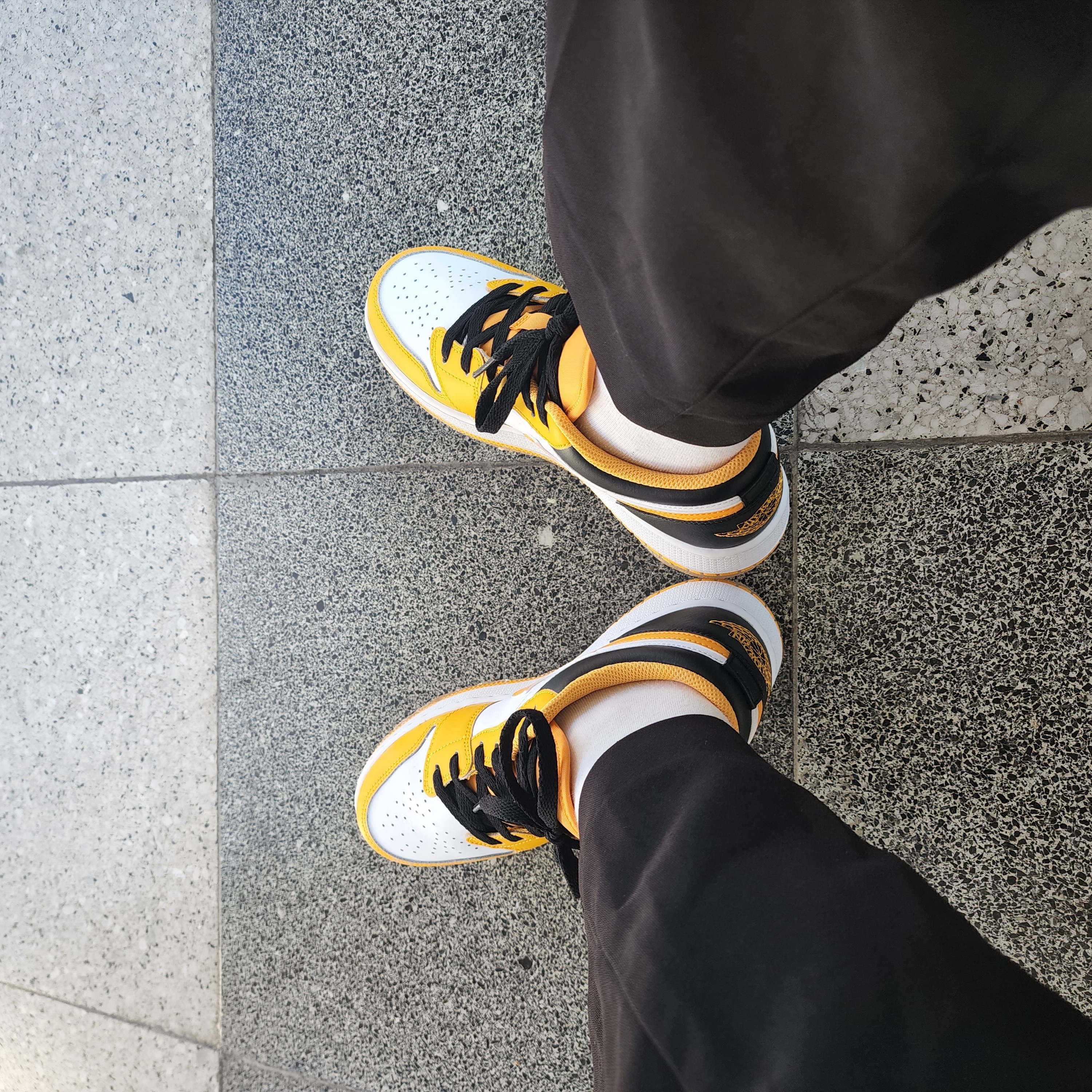 (GS) Jordan 1 Low Taxi 착용 스타일