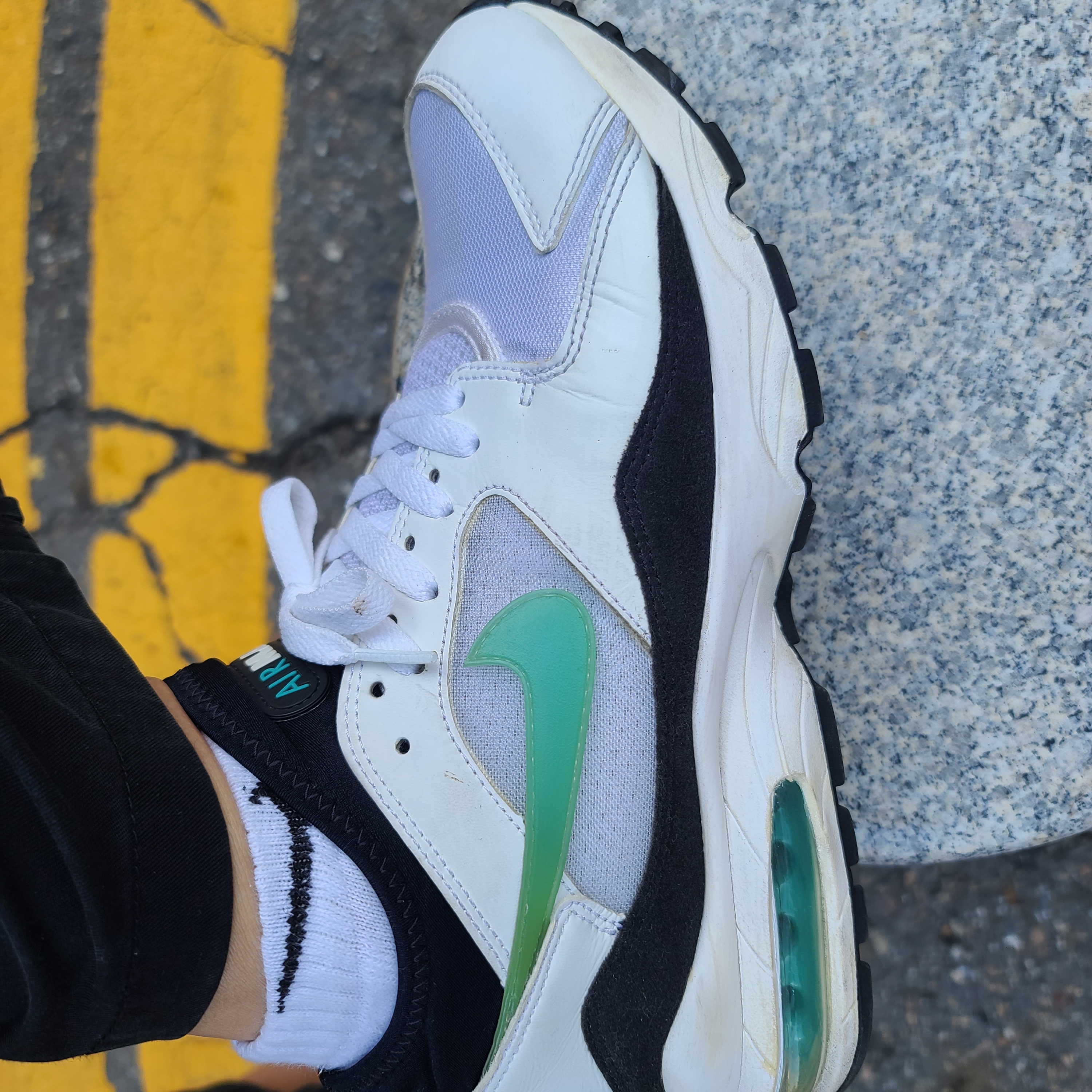 Nike Air Max 93 Menthol 2018 착용 스타일 - 2