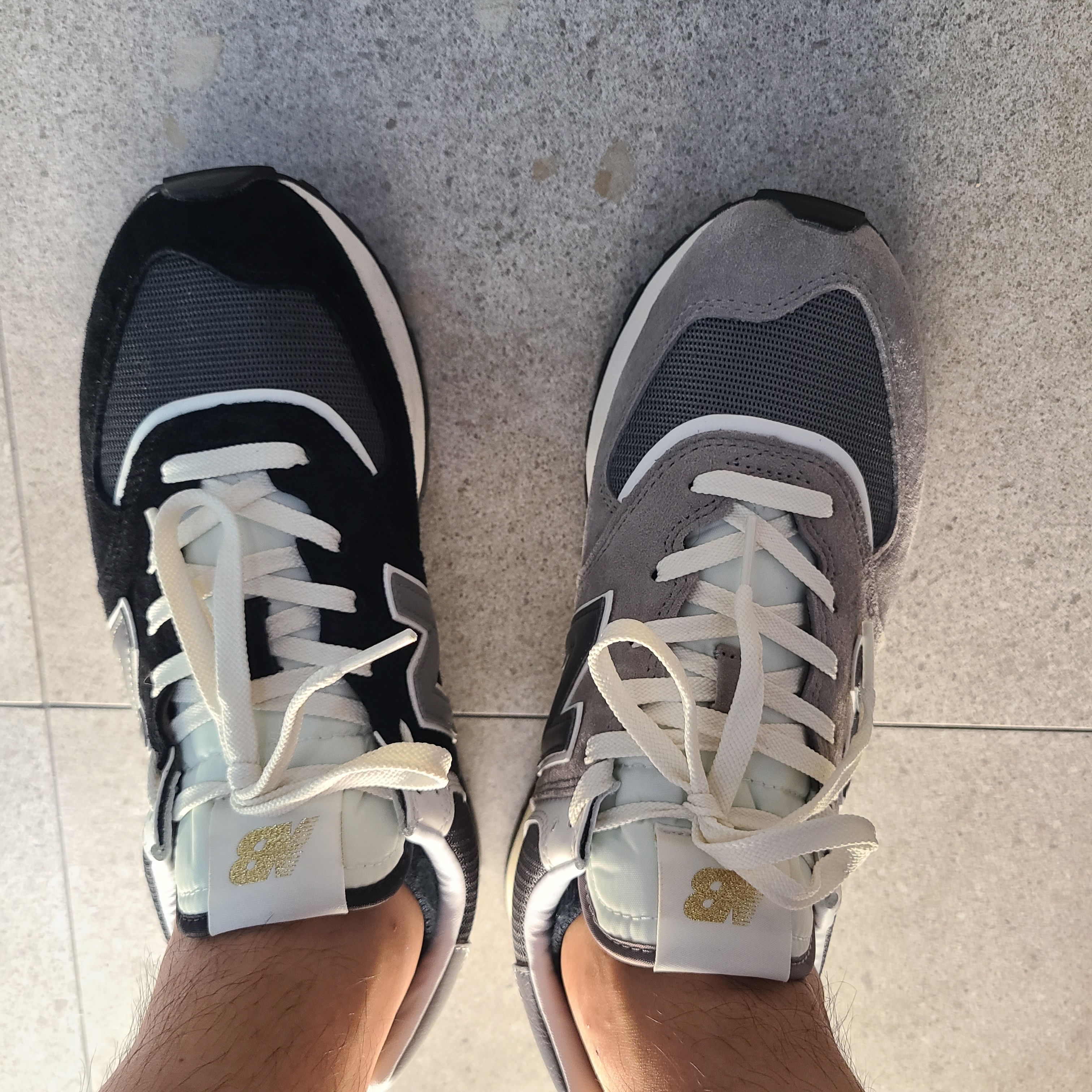 New Balance 574 Legacy Black, New Balance 574 Legacy Grey 착용 스타일 - 1
