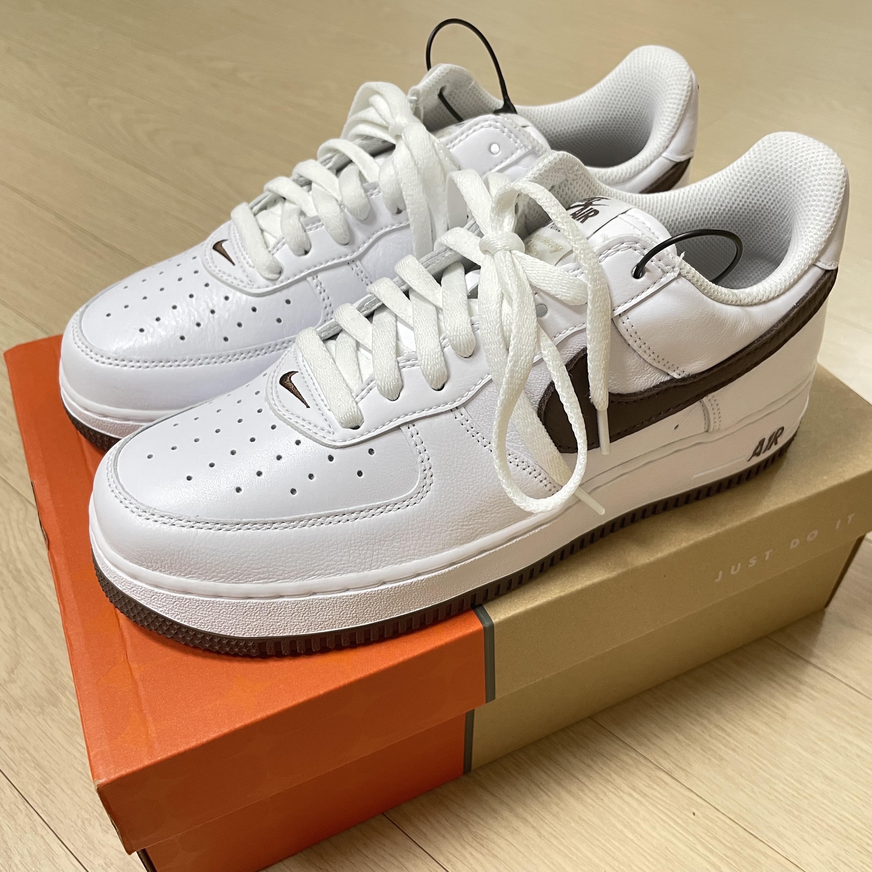 Nike Air Force 1 Low Retro Color of the Month Chocolate 착용 스타일